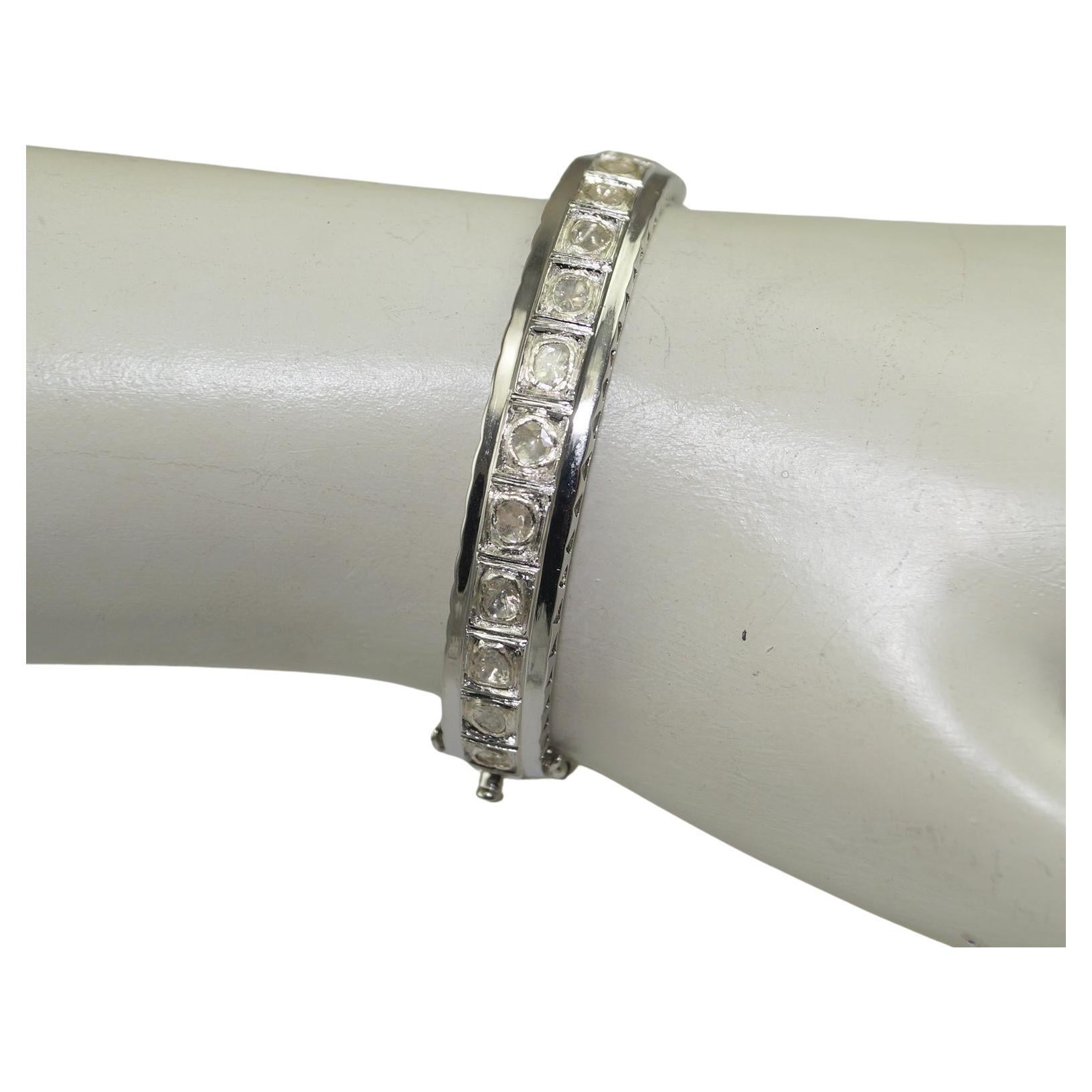 Certified natural uncut Diamonds shiny sterling silver hinged bracelet For Sale