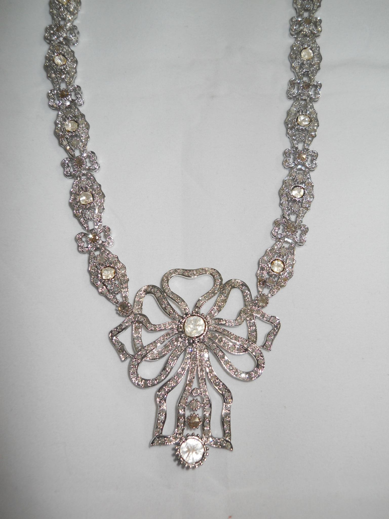 Zertifizierte natürliche ungeschliffene Diamanten im Rosenschliff Sterling Silber Band Schleife Halskette im Angebot 6