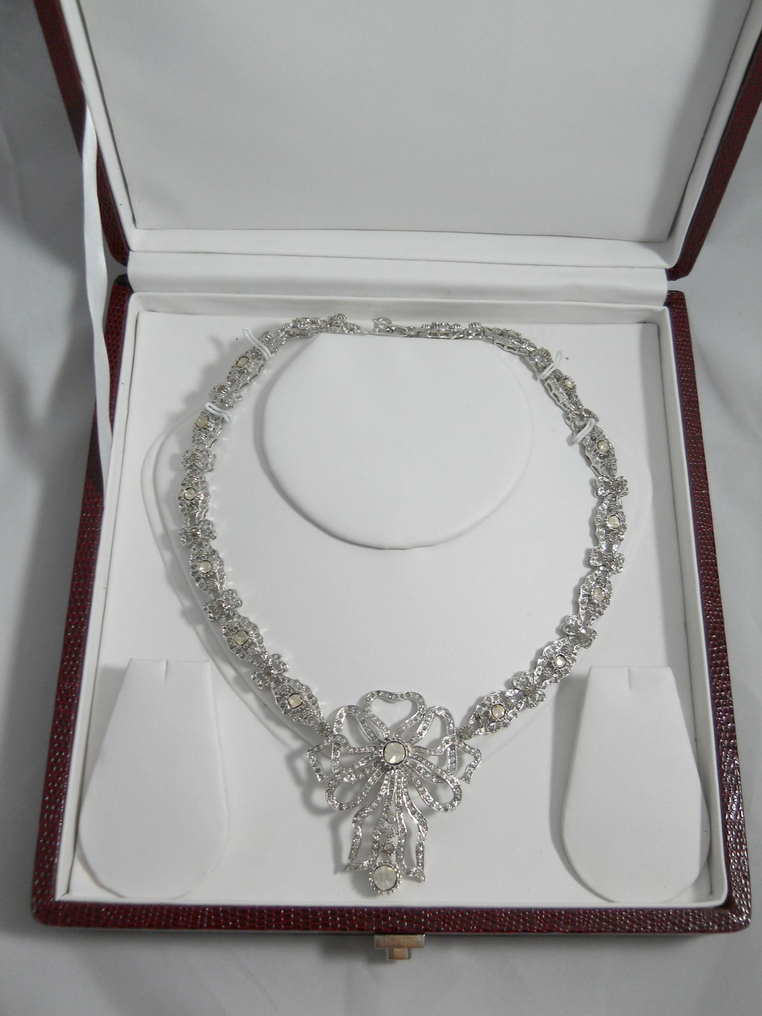 Zertifizierte natürliche ungeschliffene Diamanten im Rosenschliff Sterling Silber Band Schleife Halskette im Angebot 10