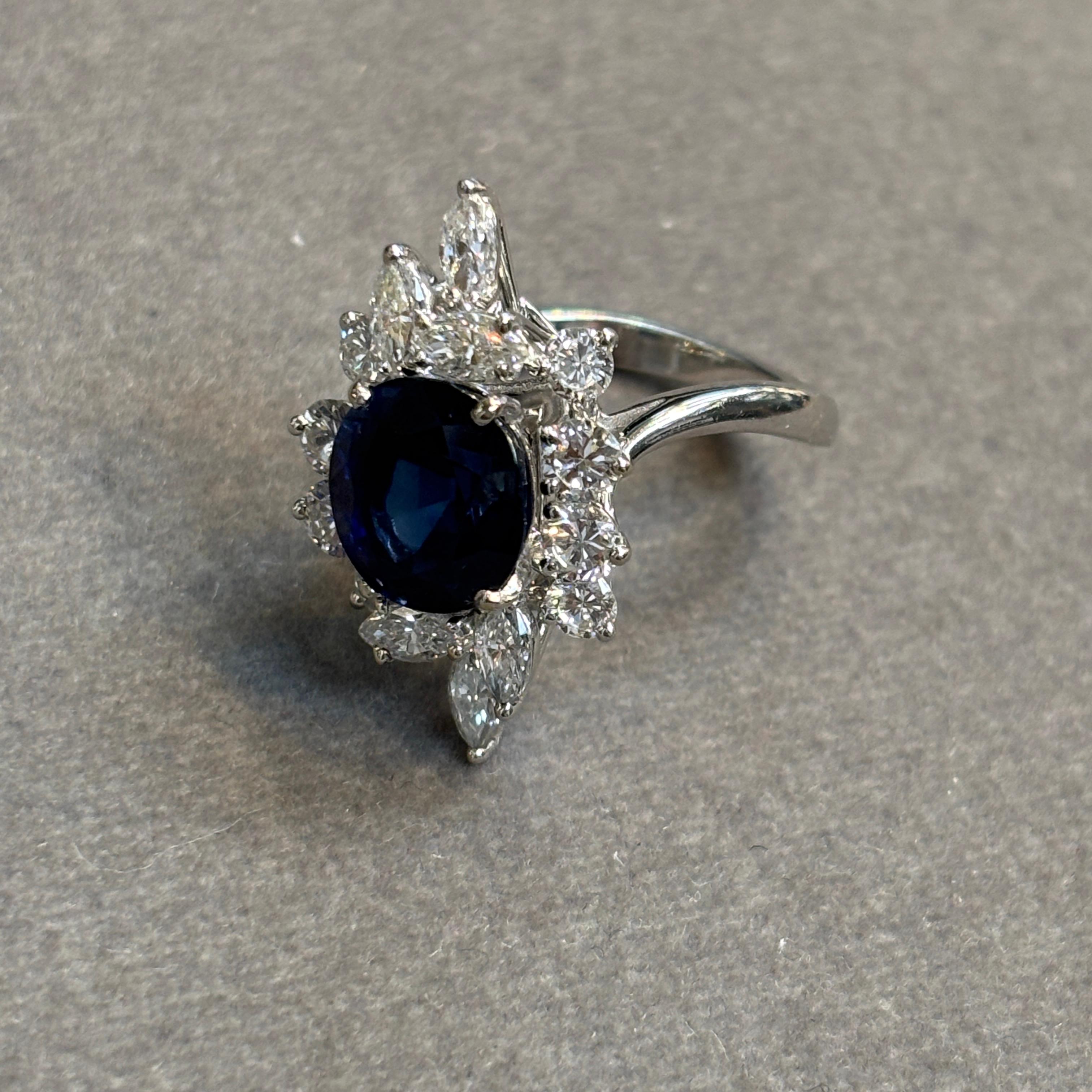 Bague saphir et diamant certifiés naturels non chauffés de taille ovale en vente 3