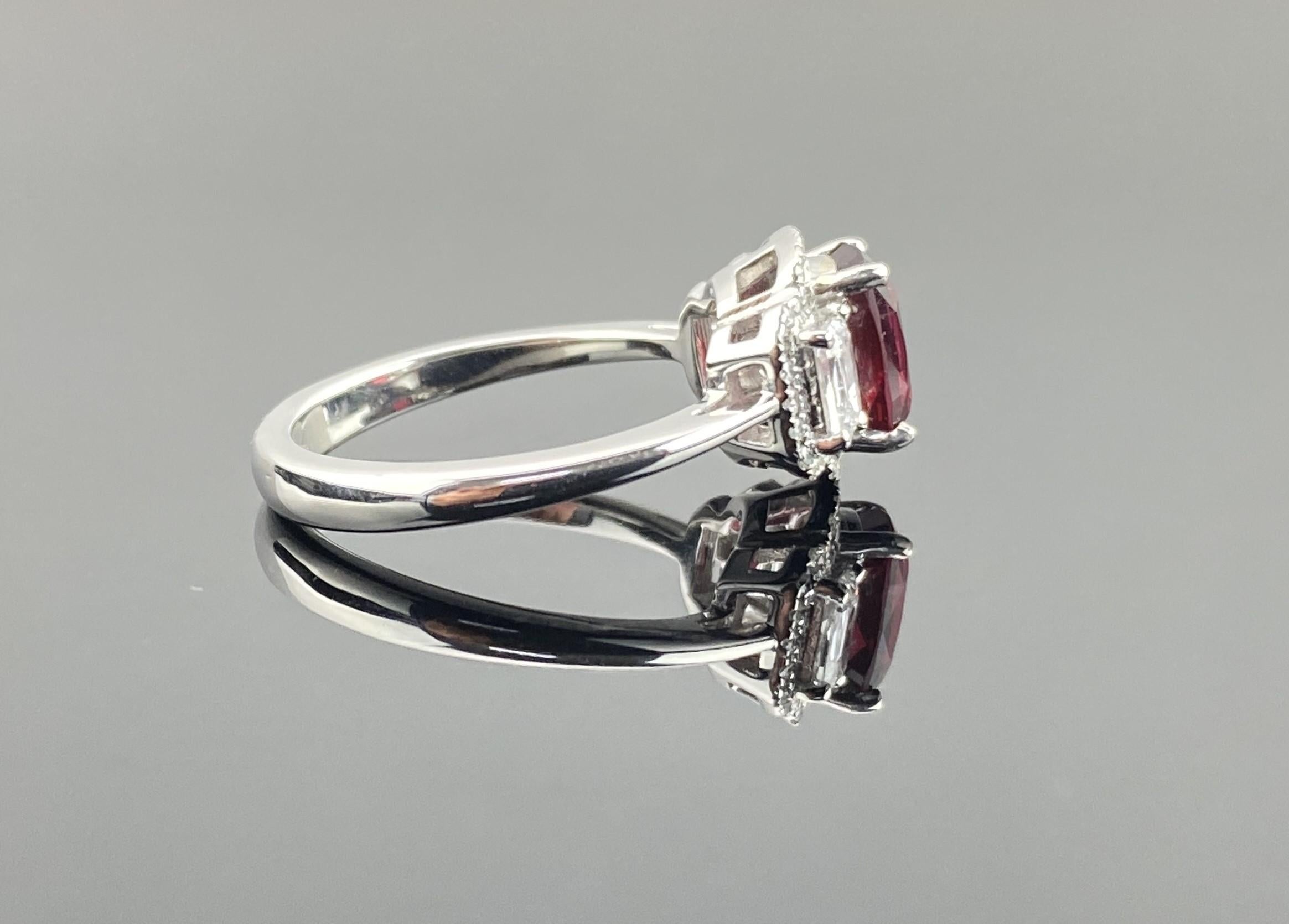 Men's Certified Natural Vivid Red Spinel and Diamond Engagement Or Cocktail Ring For Sale