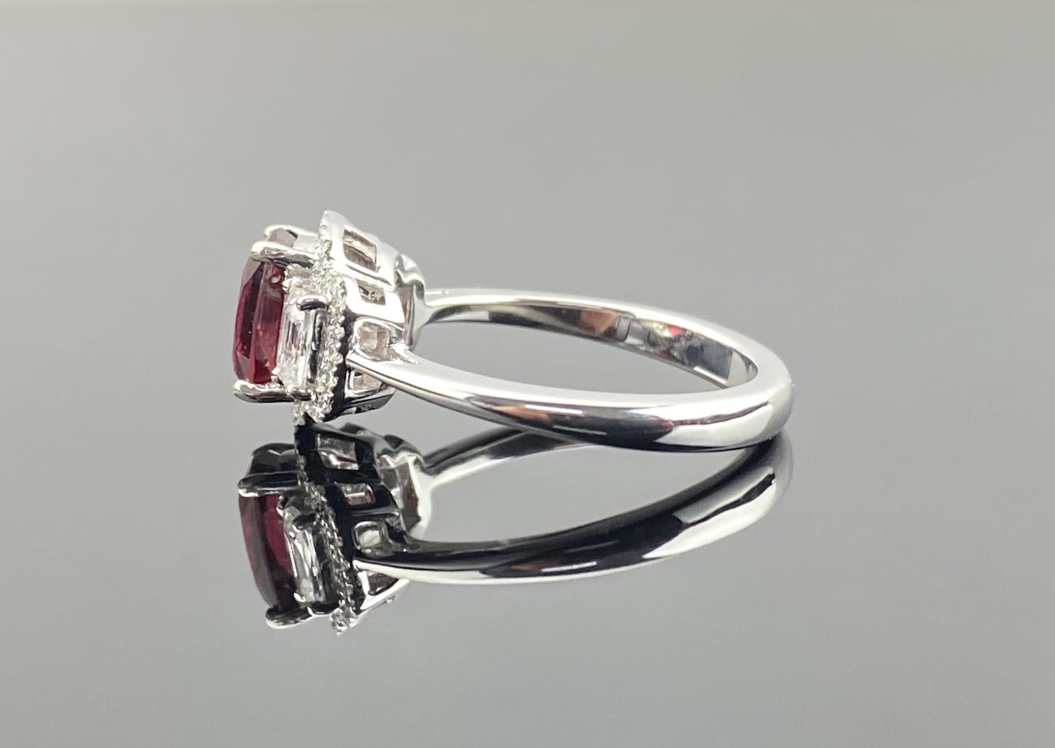Certified Natural Vivid Red Spinel and Diamond Engagement Or Cocktail Ring For Sale 2