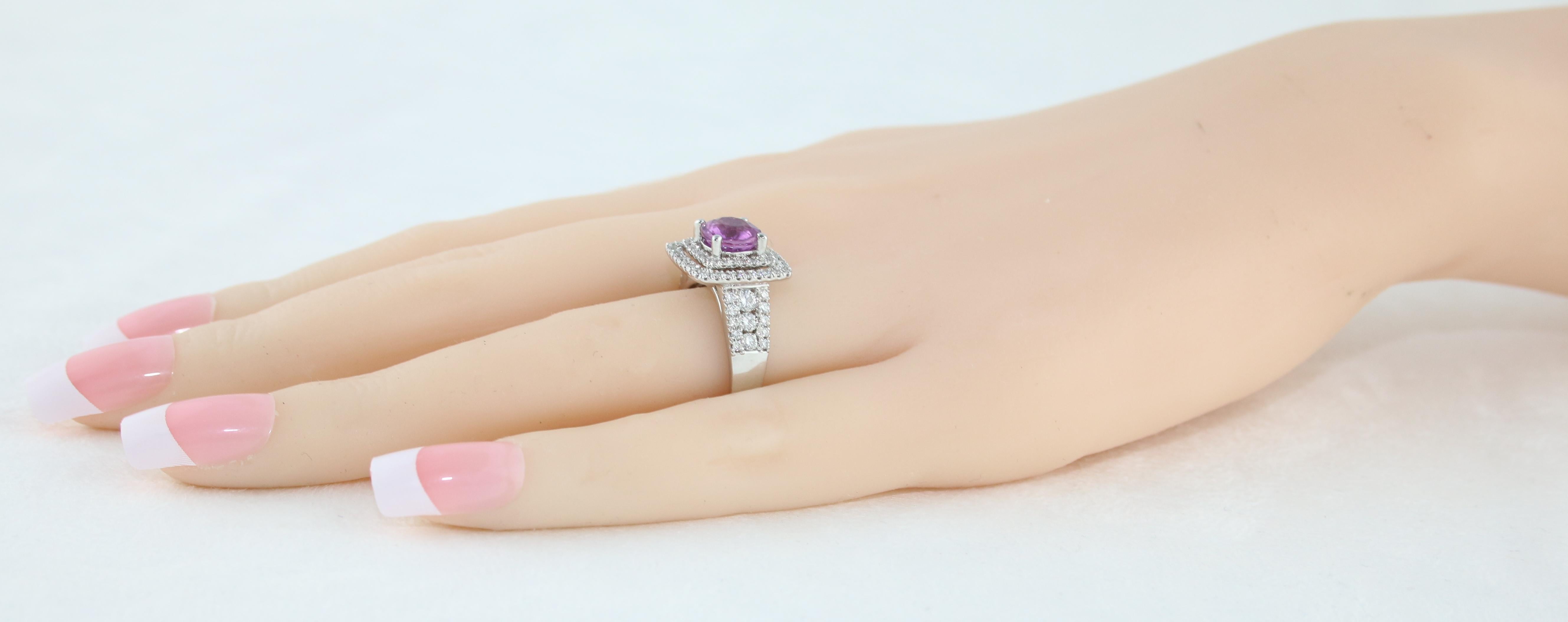 Women's Certified No Heat 1.97 Carat Pinkish Violet Sapphire Diamond Gold Ring For Sale