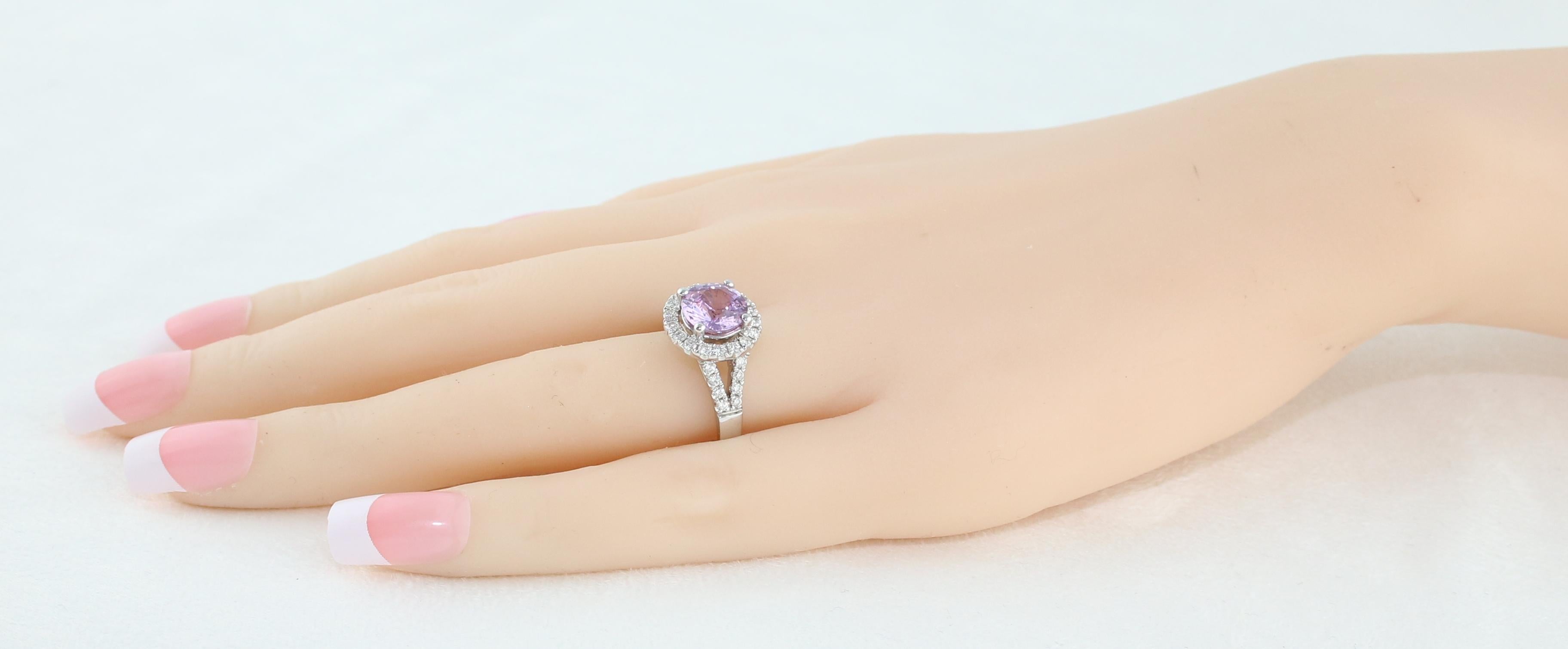 Women's Certified No Heat 2.18 Carat Round Pink Sapphire Diamond Gold Ring For Sale