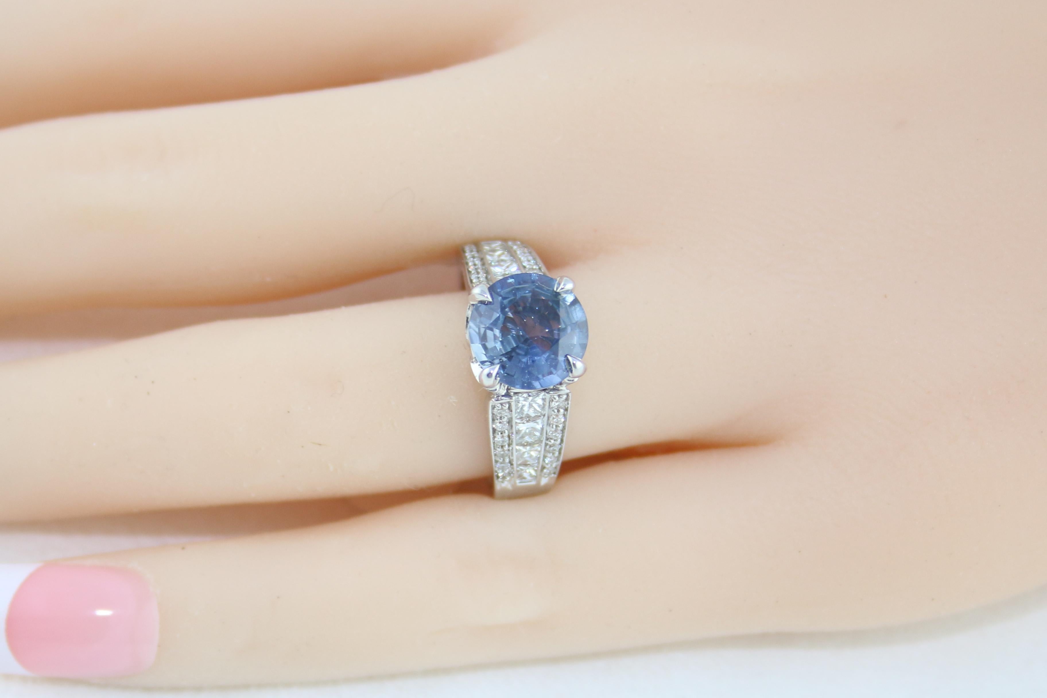 Certified No Heat 3.02 Carat Round Blue Sapphire and Diamond Gold Ring 1