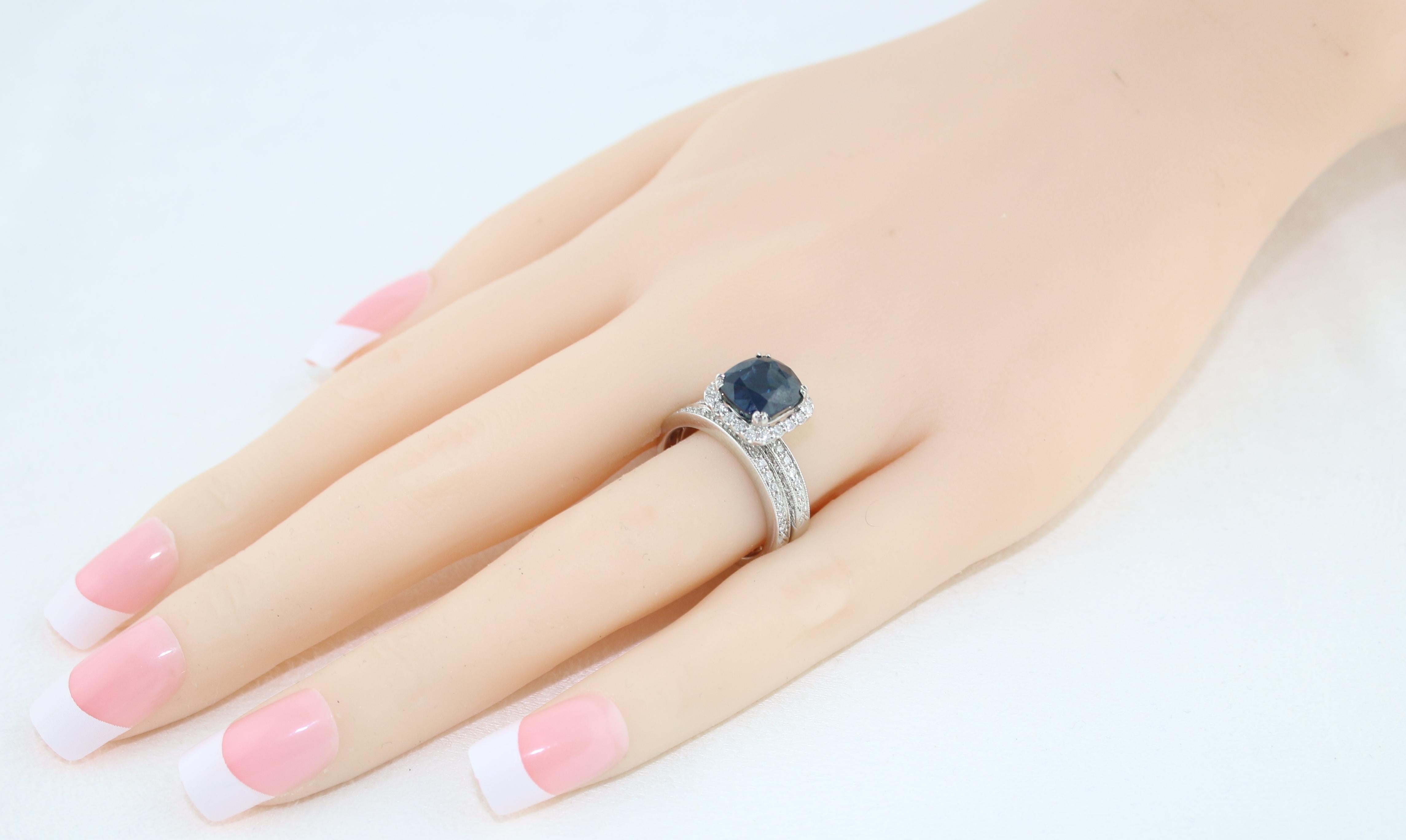 Certified No Heat 4.22 Carat Cushion Blue Sapphire Diamond Gold Ring & Band Set For Sale 1