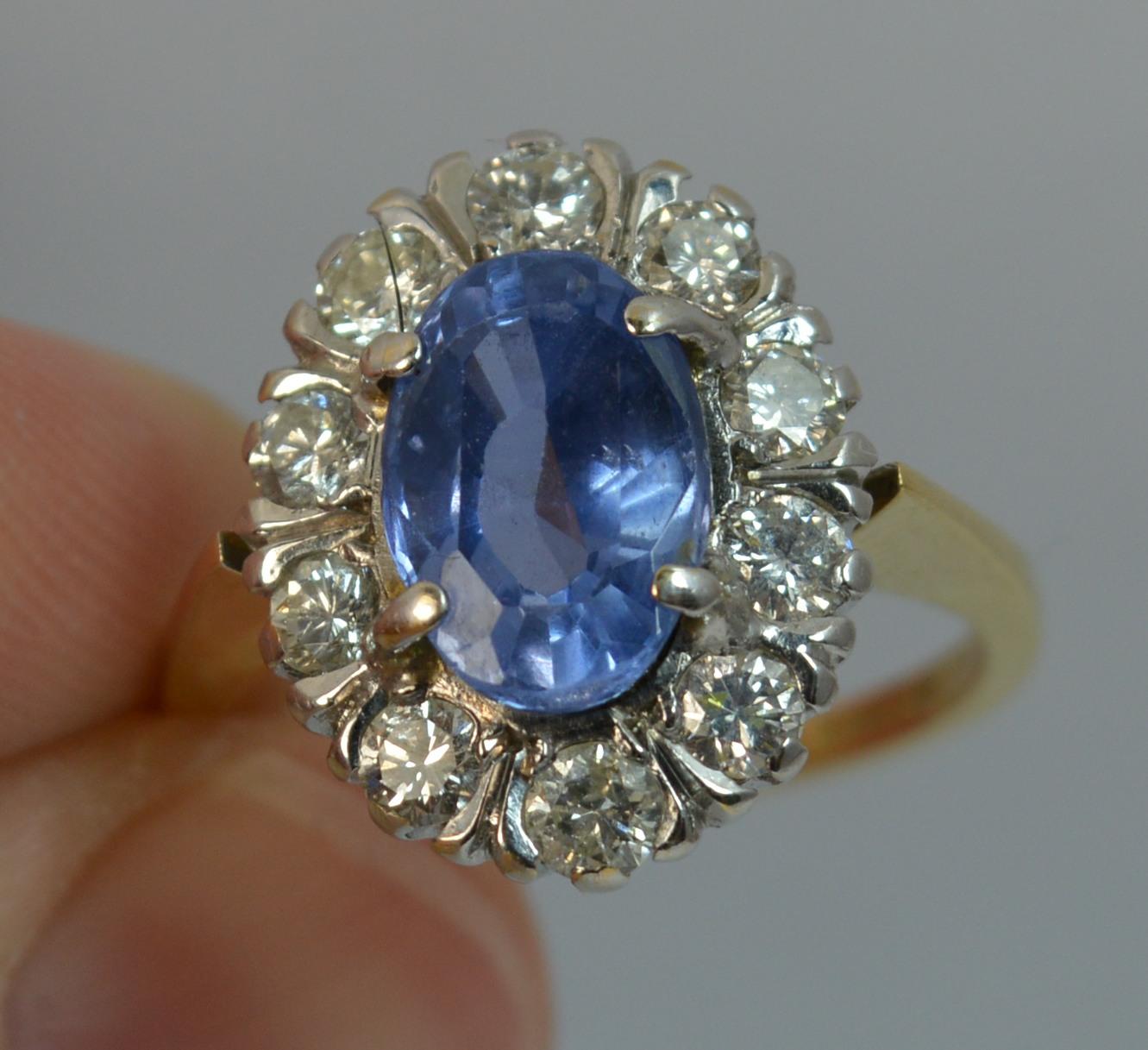 Certified No Heat Ceylon Sapphire and Diamond 18 Carat Gold Cluster Ring In Excellent Condition In St Helens, GB