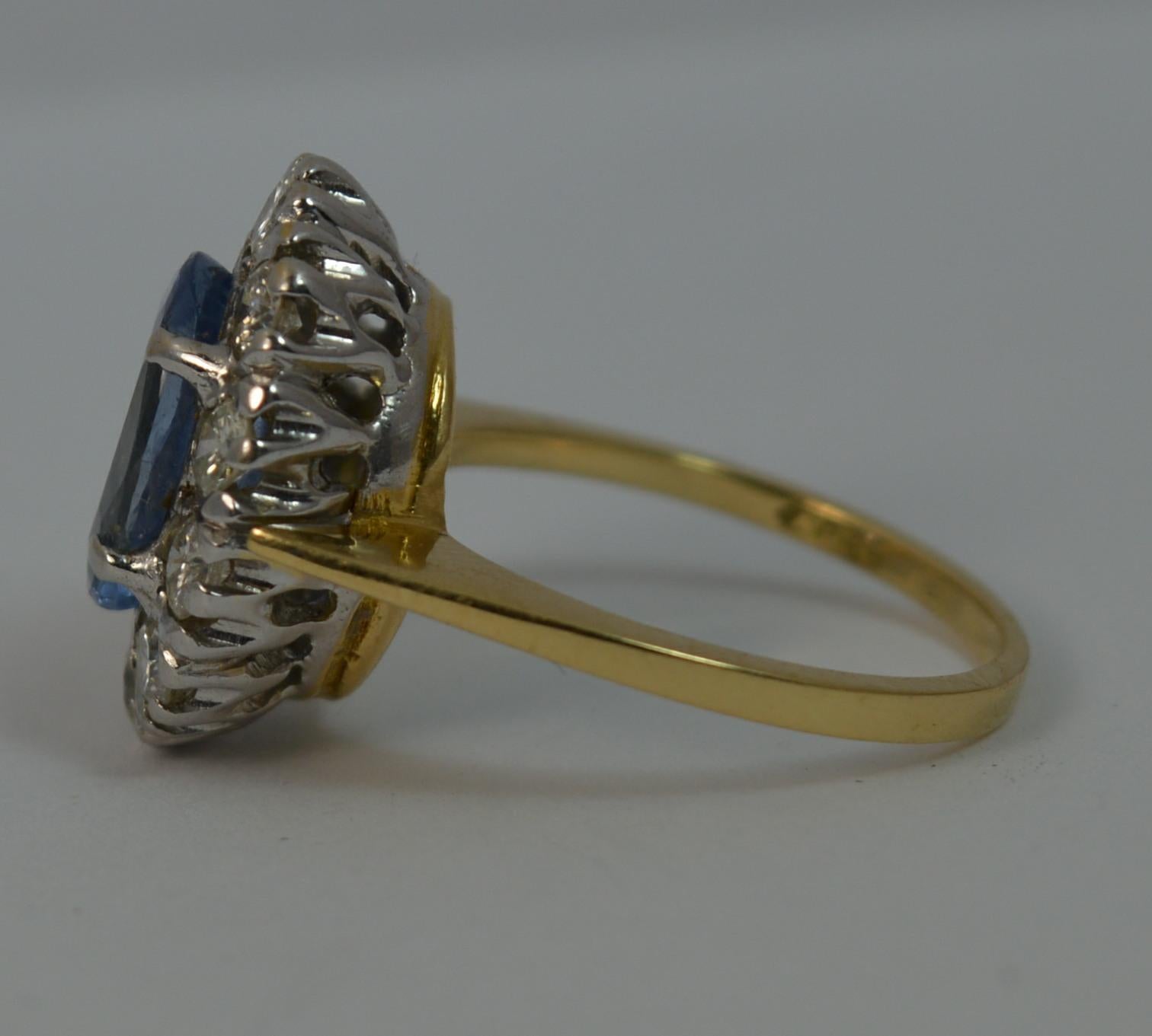 Certified No Heat Ceylon Sapphire and Diamond 18 Carat Gold Cluster Ring 1