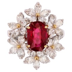 18 Karat Weigold Ring, zertifizierter unbehandelter Taubenblumen-Rubin-Diamant-Blumen