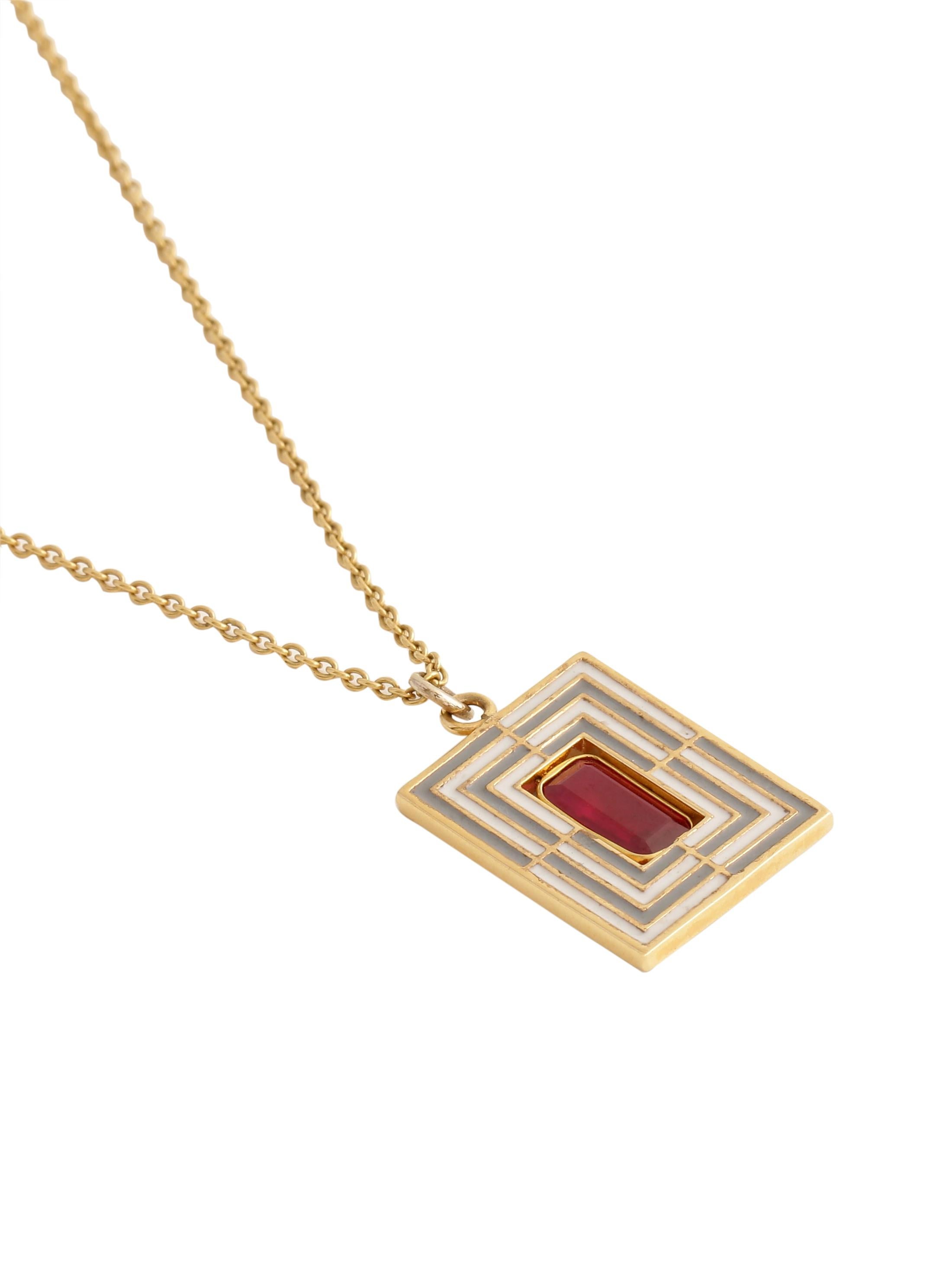 Certified Octagon Ruby Reversible Pendant in 18K Gold with Enamel In New Condition For Sale In Jaipur, IN