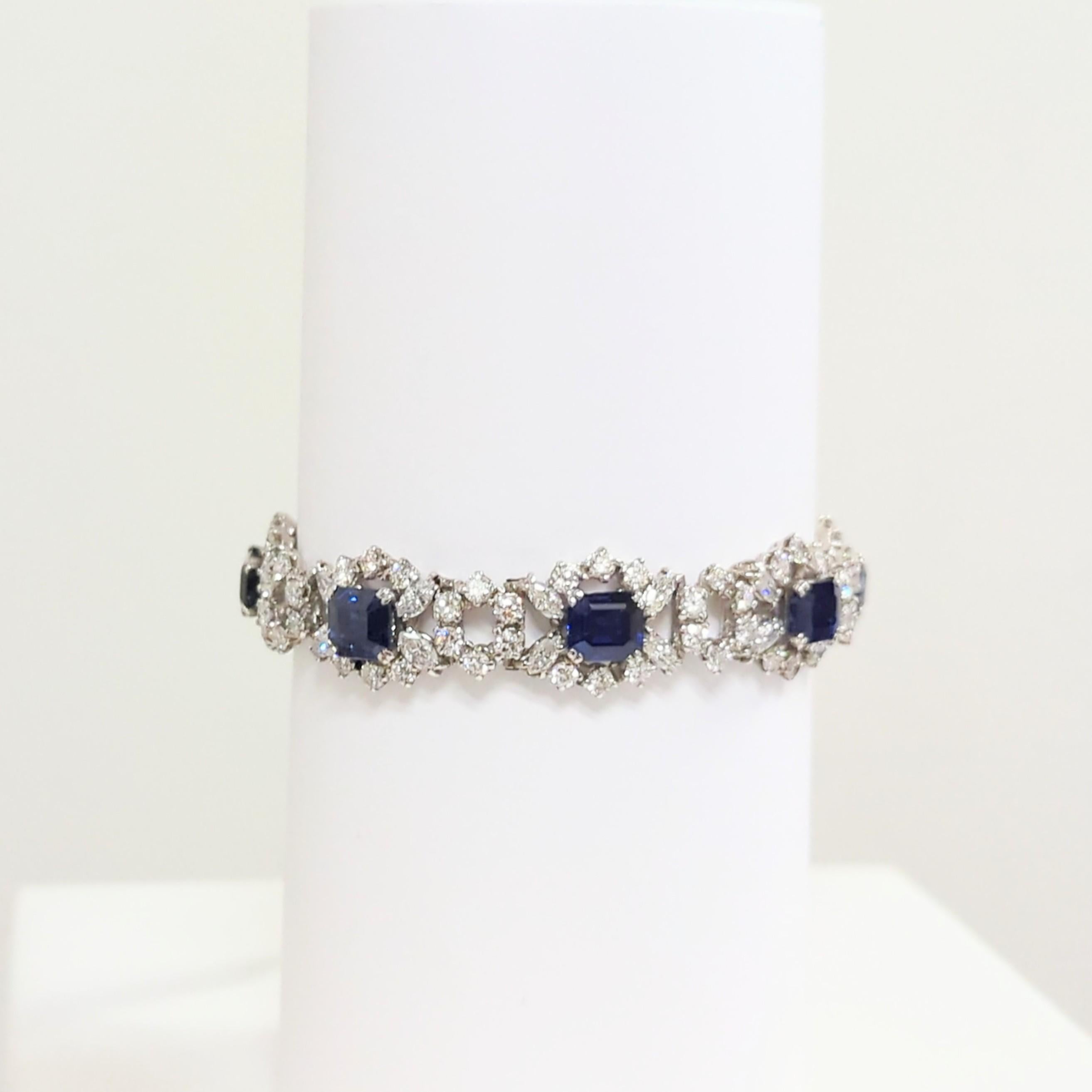 Bracelet en platine avec saphir bleu de forme octogonale et diamants de différentes formes certifiés en vente 1