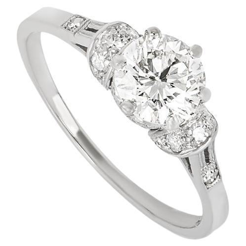 Bague de fiançailles en platine avec diamant certifié de 0,88 carat de taille ancienne en vente