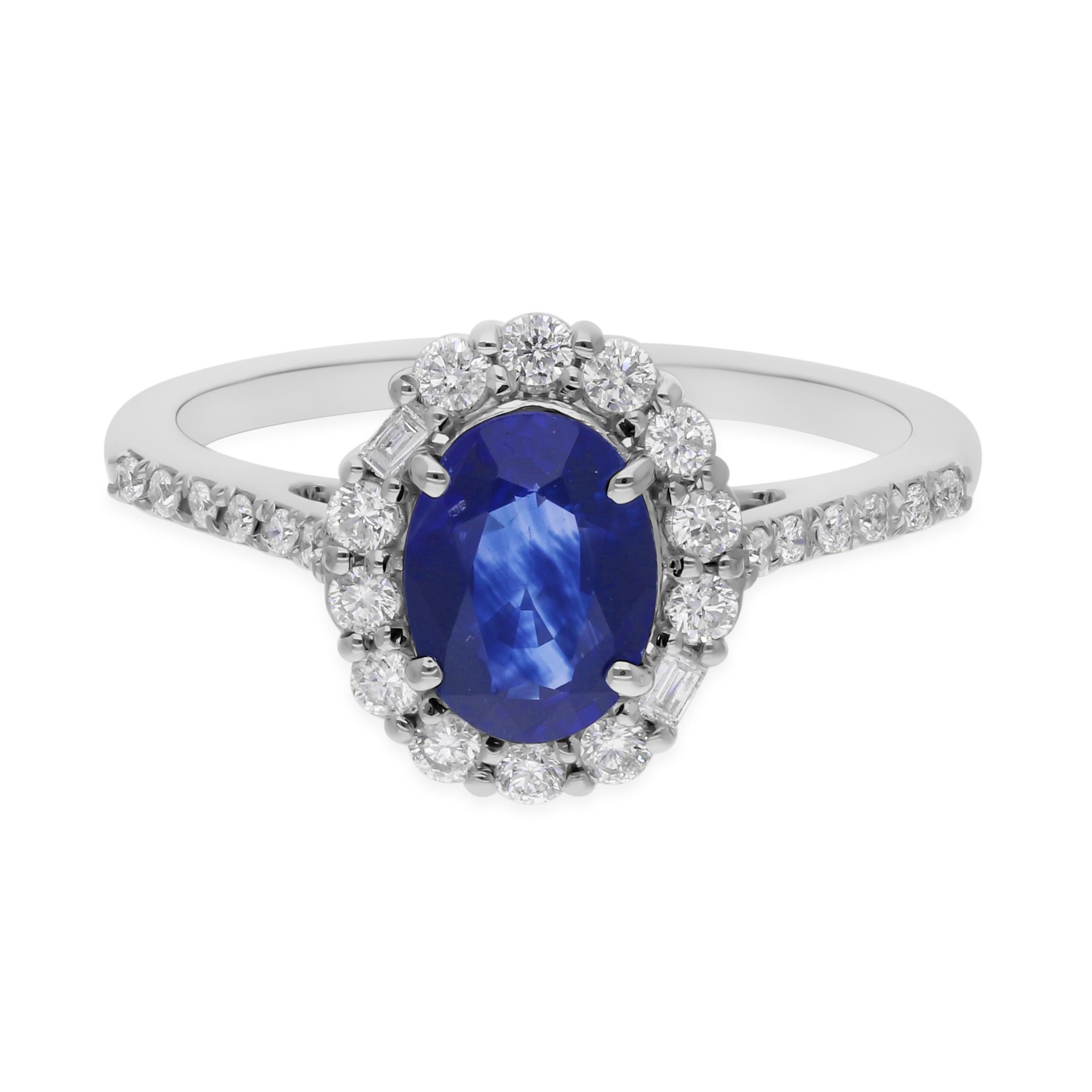 En venta: Zafiro Azul Ovalado Certificado SI/HI Anillo de Compromiso Halo de Diamantes Oro Blanco 18k  3