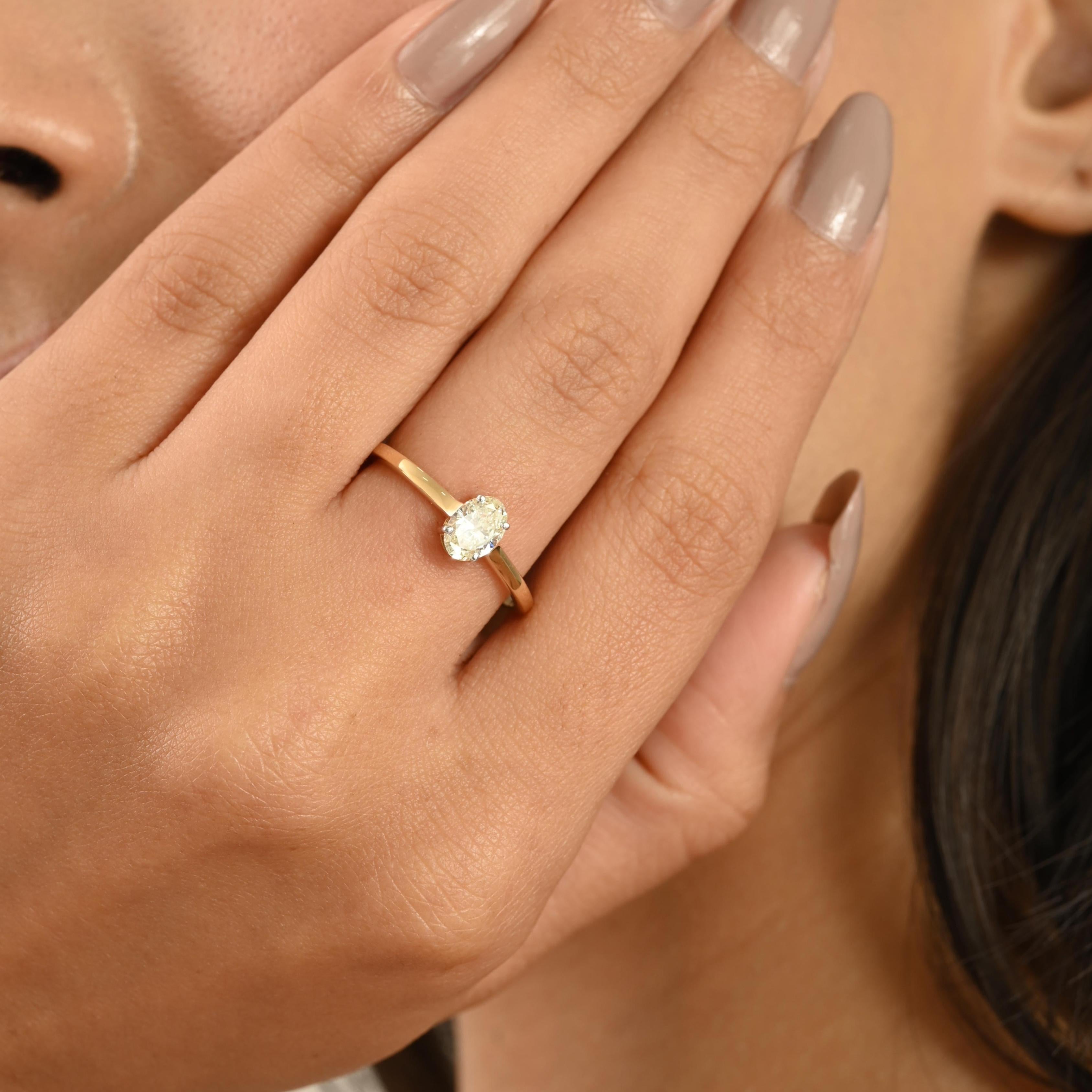 in vendita:  Anello di fidanzamento solitario con diamante taglio ovale certificato per lei in oro giallo 18 carati 10