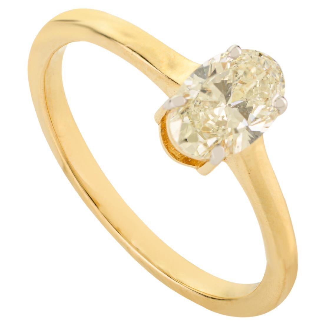 in vendita:  Anello di fidanzamento solitario con diamante taglio ovale certificato per lei in oro giallo 18 carati