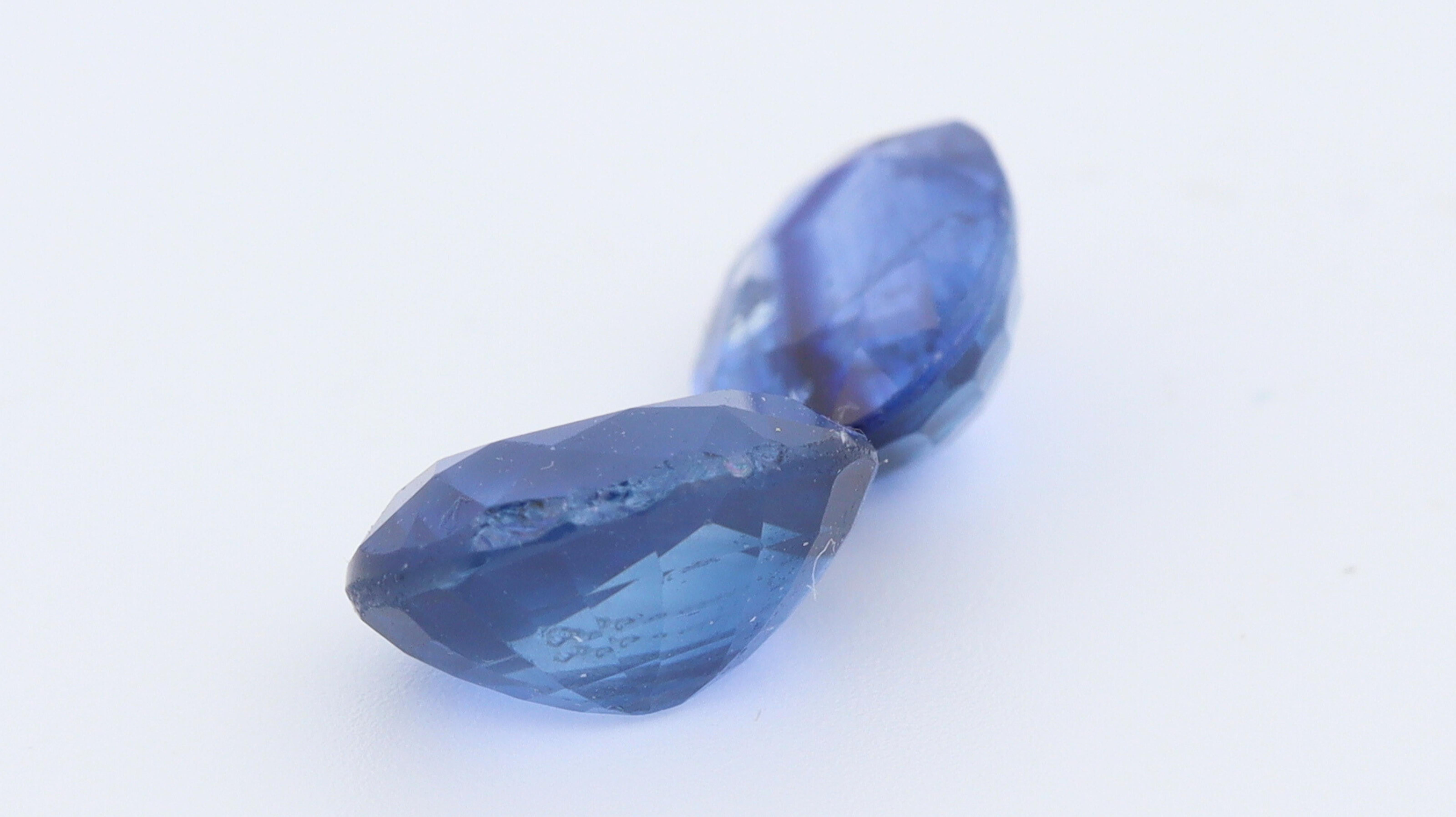 Certified Pair of Oval Blue Sapphires from Sri Lanka - 2.82ct In New Condition For Sale In Antwerpen, BE