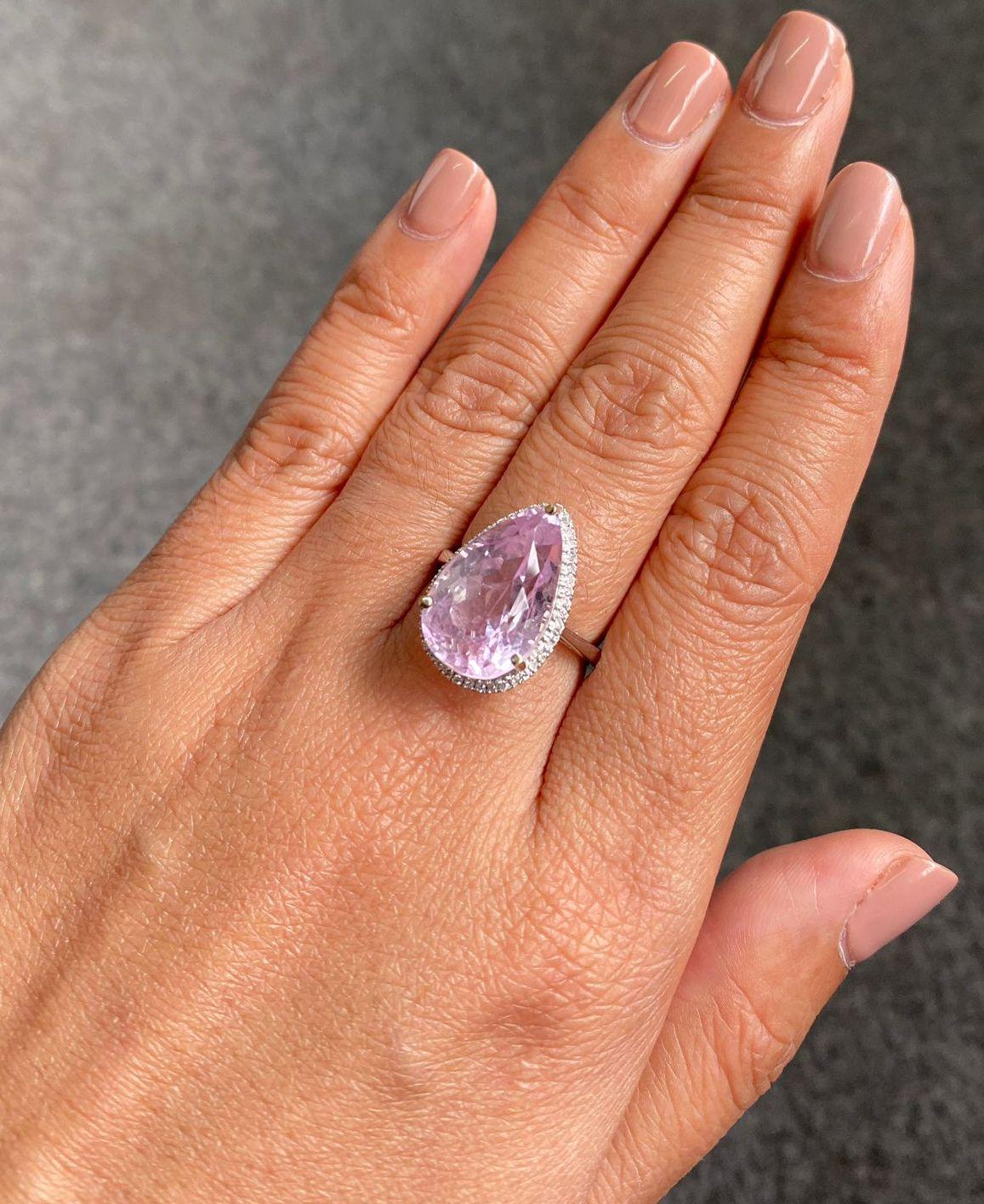 Certified Pear Shape 12.12 Carat Kunzite and Diamond Solitaire Cocktail Ring For Sale 4
