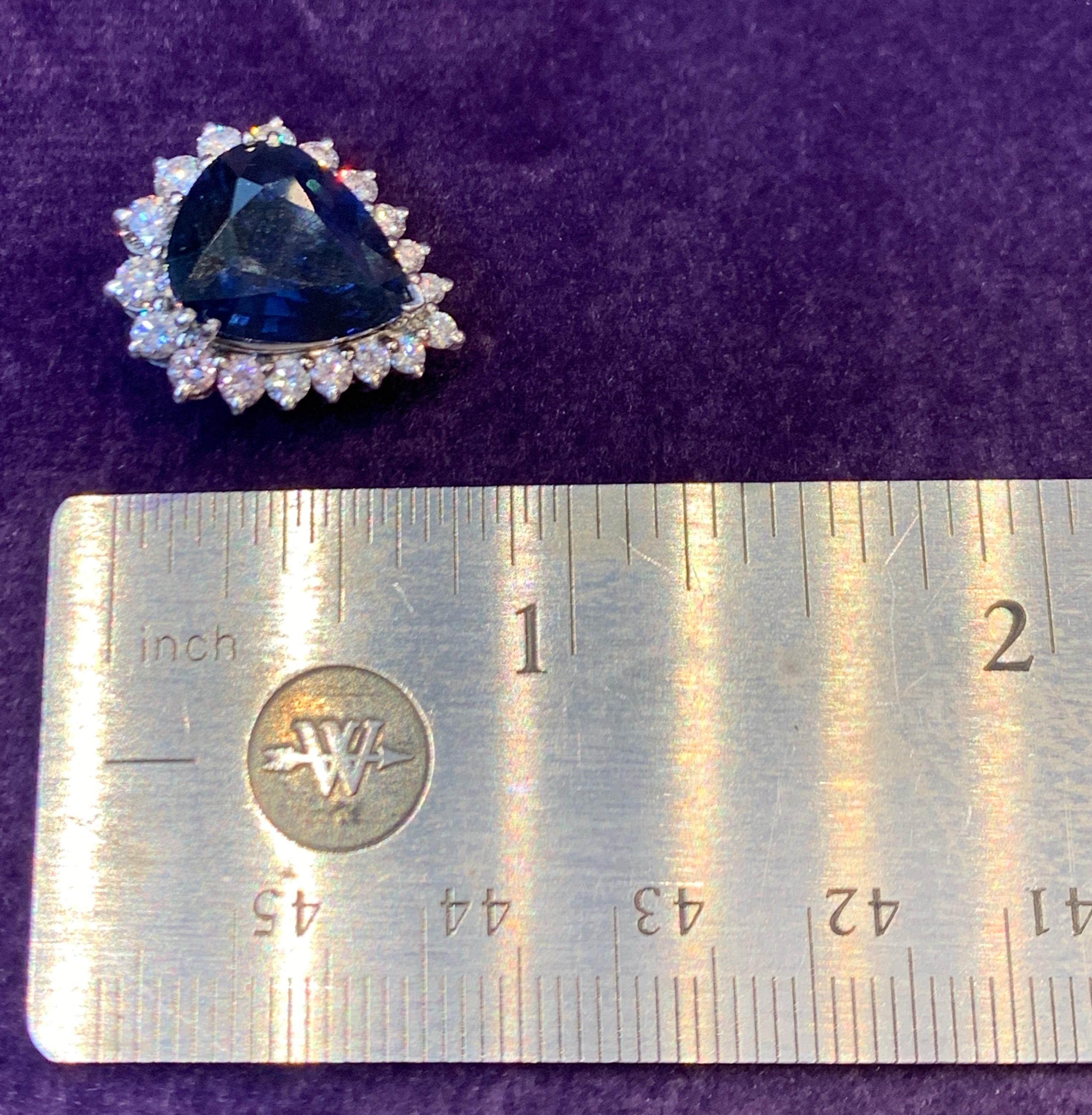 Certified Pear Shape Sapphire and Diamond Earrings In Excellent Condition In New York, NY