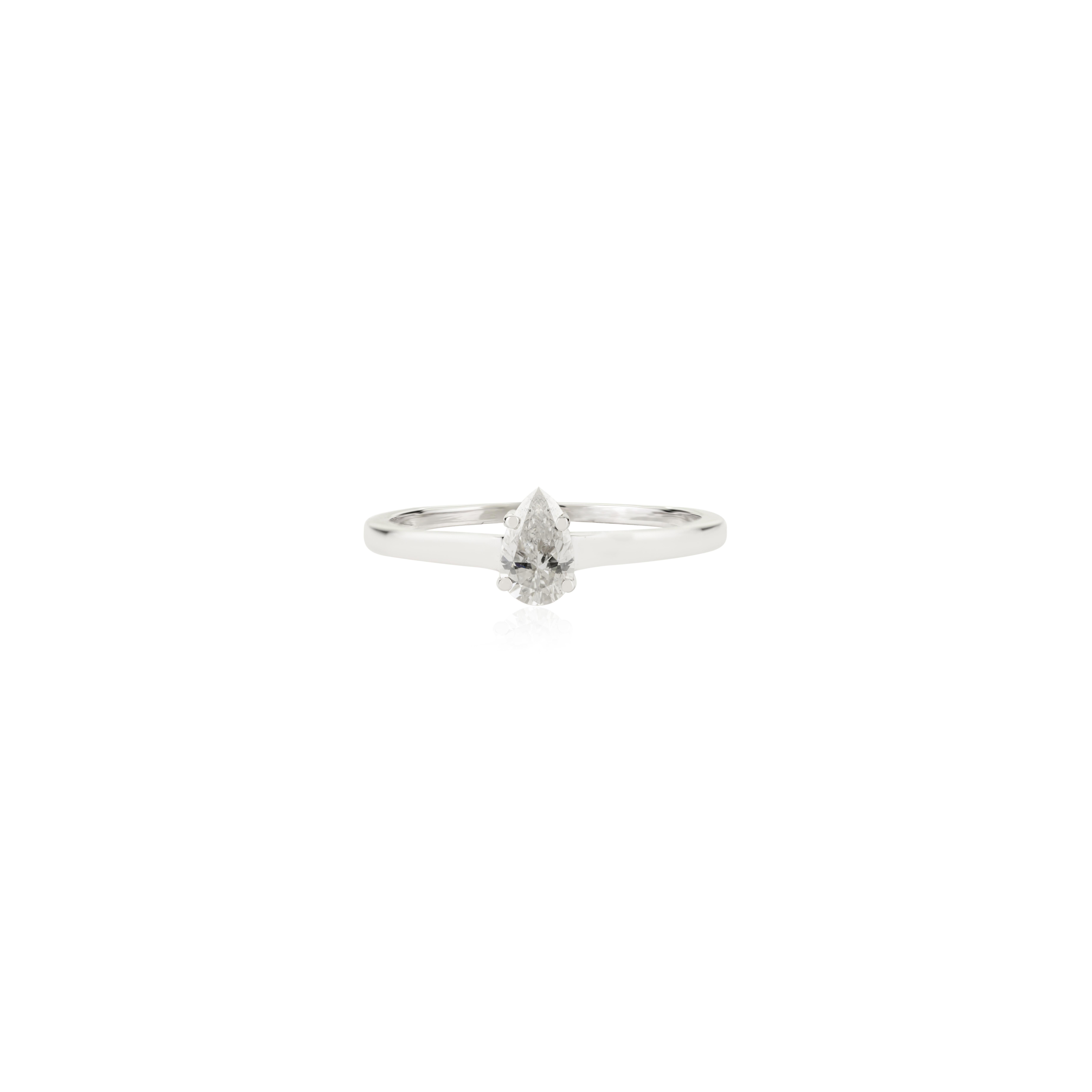 En vente :  Bague solitaire en or blanc massif 14kt avec diamant naturel certifié taille poire 3