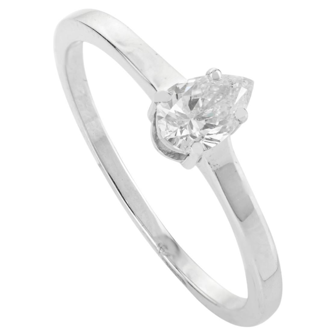 En vente :  Bague solitaire en or blanc massif 14kt avec diamant naturel certifié taille poire