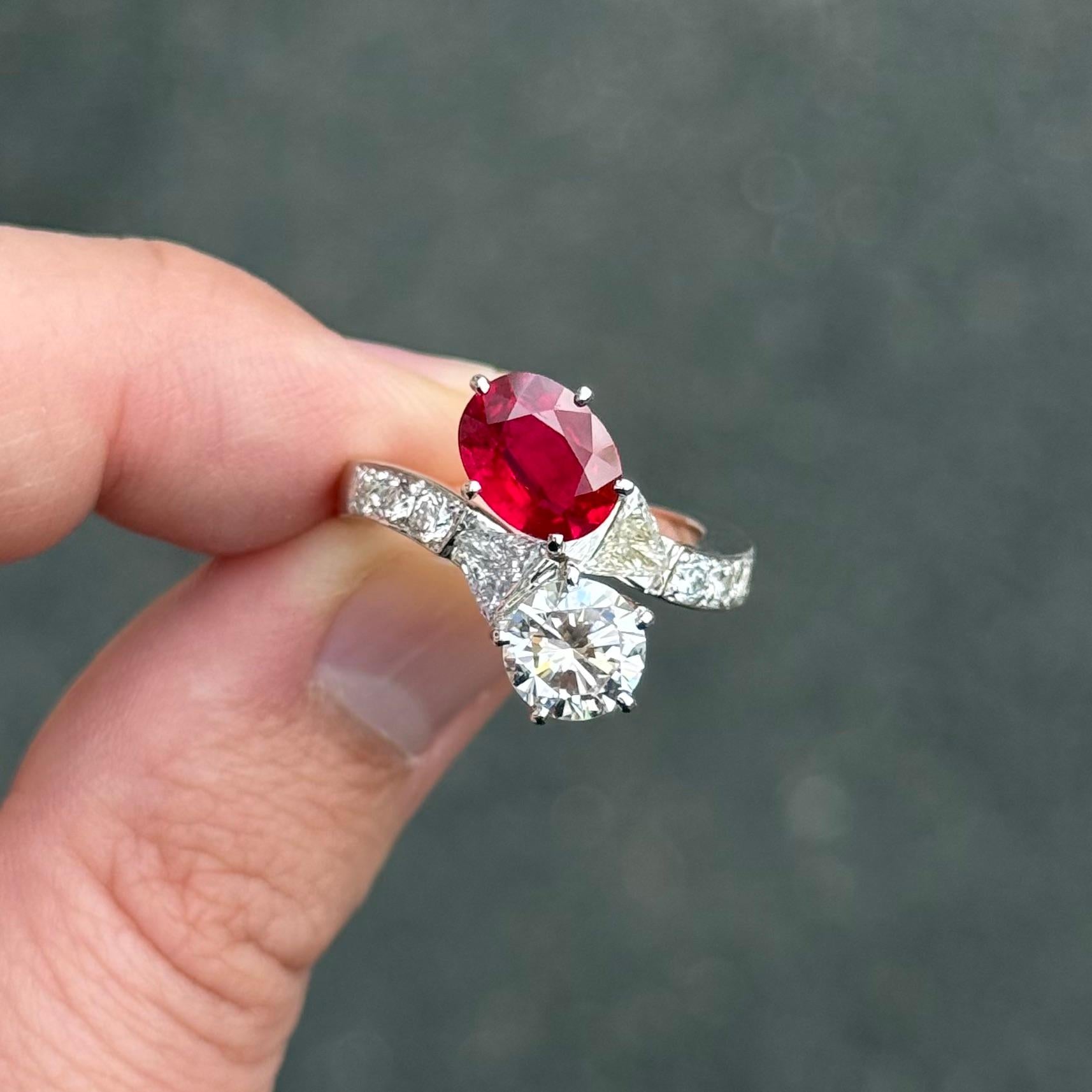 Certified Pigeon's Blood Burmese Burma Ruby Diamond Toi et Moi Engagement Ring For Sale 12