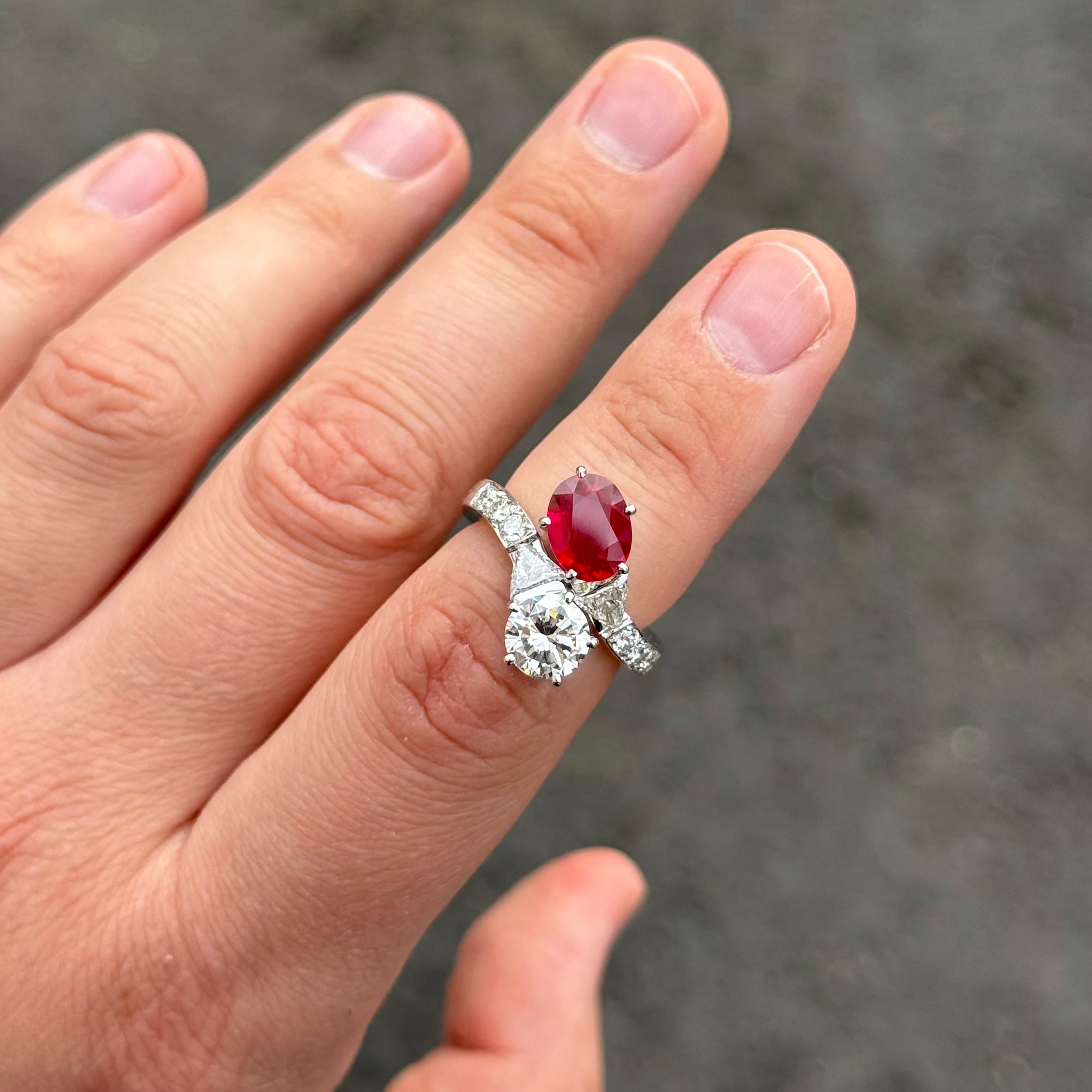 Certified Pigeon's Blood Burmese Burma Ruby Diamond Toi et Moi Engagement Ring For Sale 2
