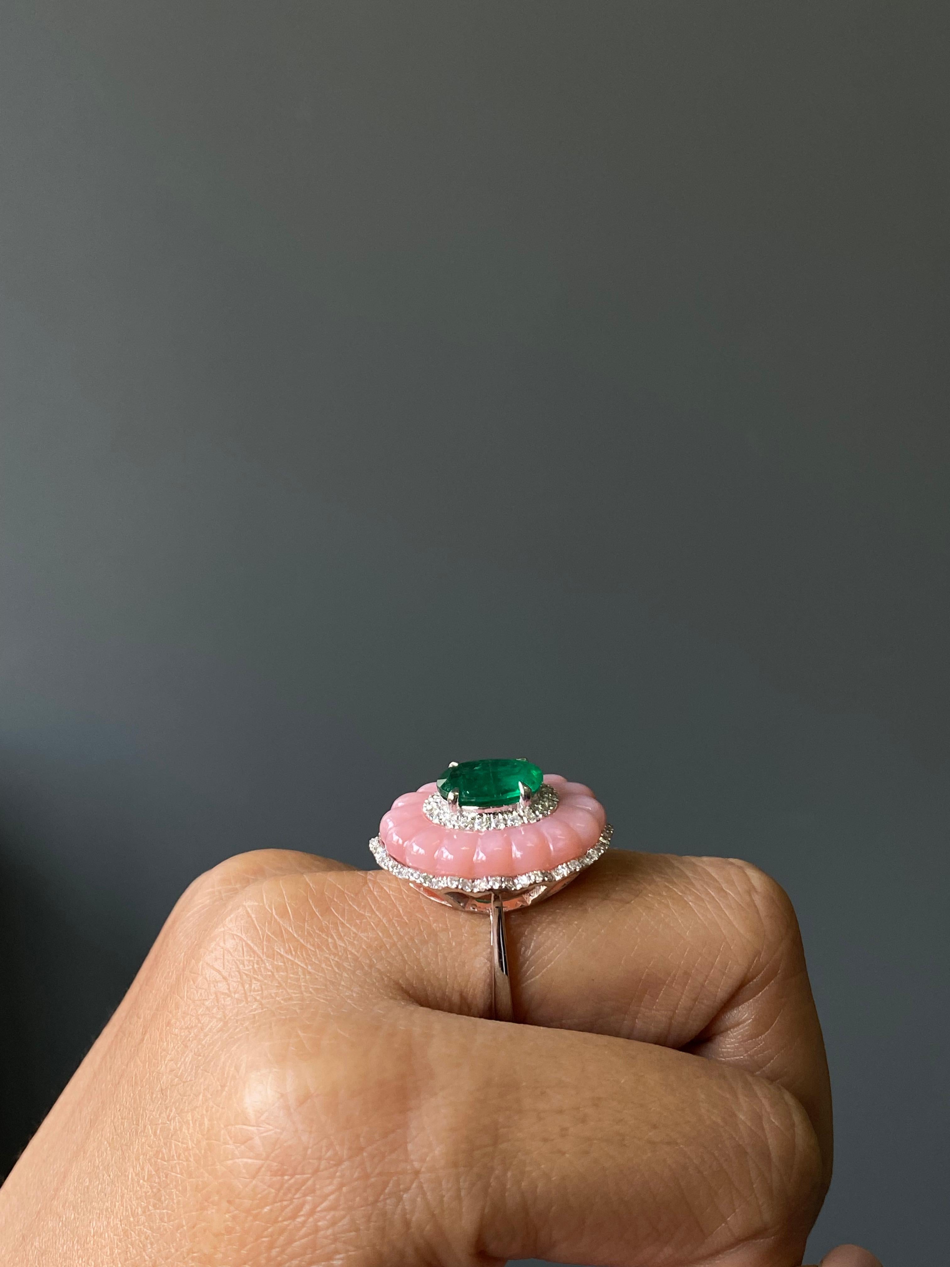 Certified Pink Opal And 7 Carat Colombian Emerald 18K Cocktail Ring For Sale 2