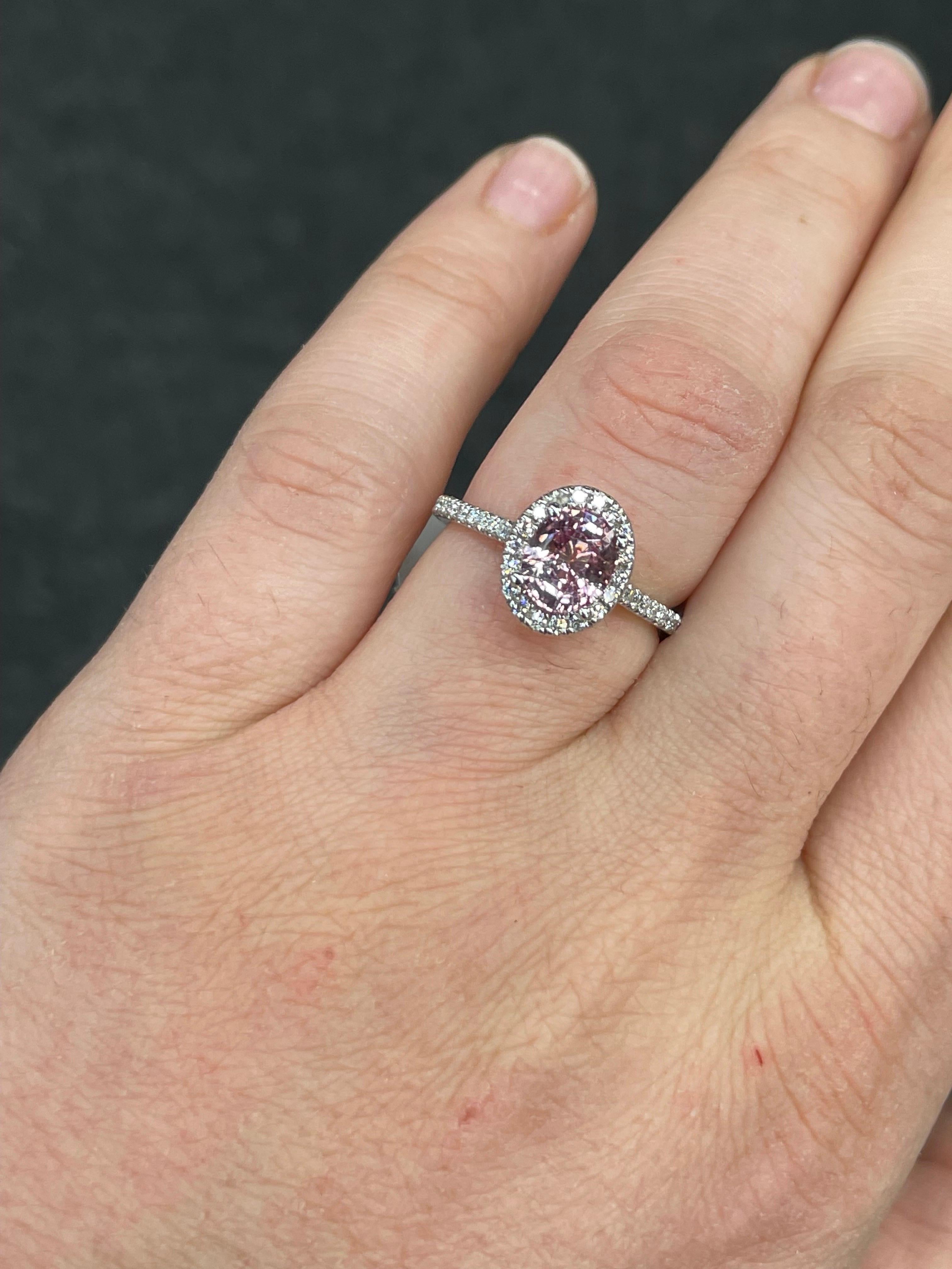 zertifizierter rosa Saphir unbehandelter Diamant-Halo-Ring 2,34 Karat 18 KT Weißgold Damen im Angebot