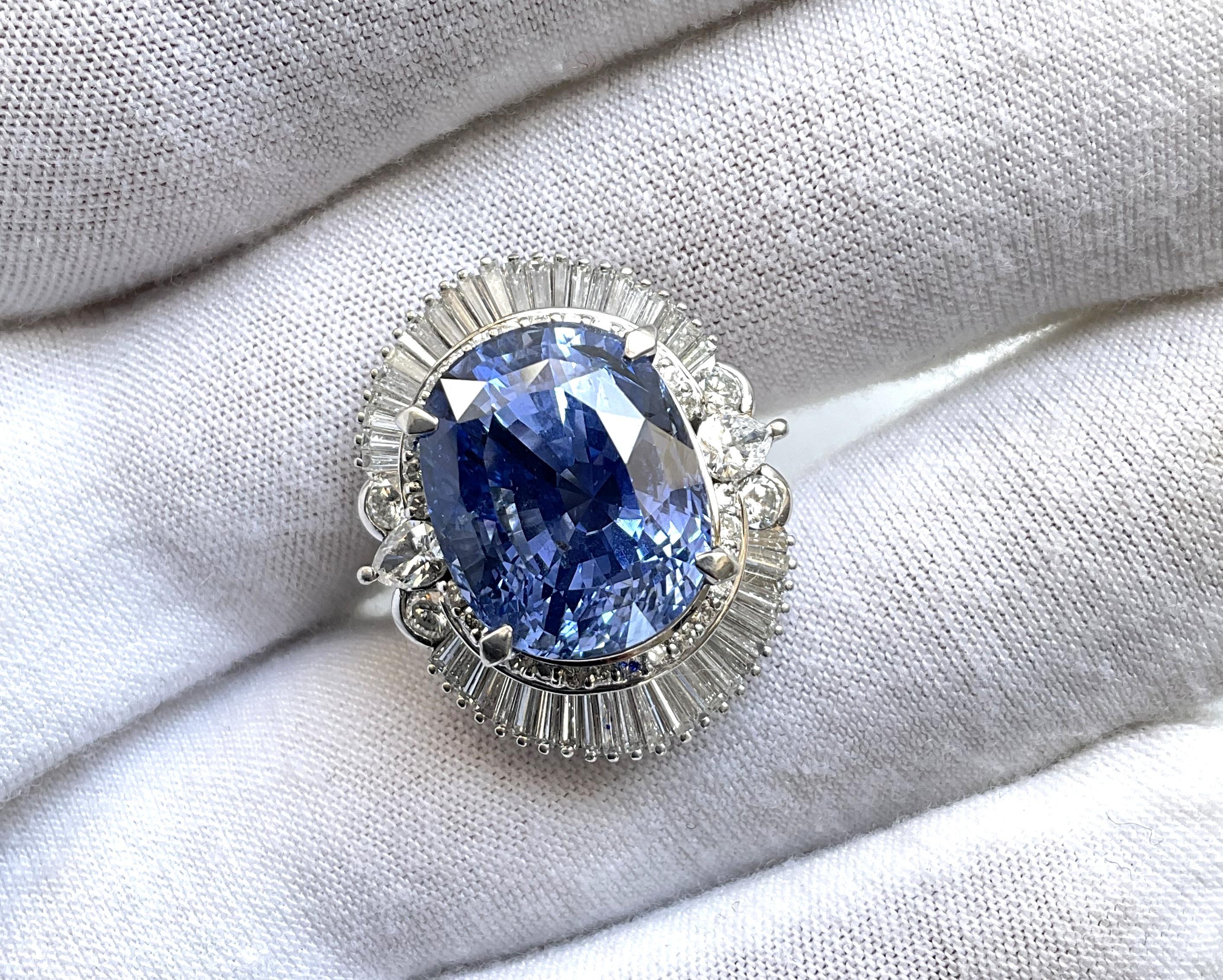 Certified Platinum Burma Blue Sapphire 17.4 Ct With 2.00 Ct Natural Diamond Ring For Sale 5