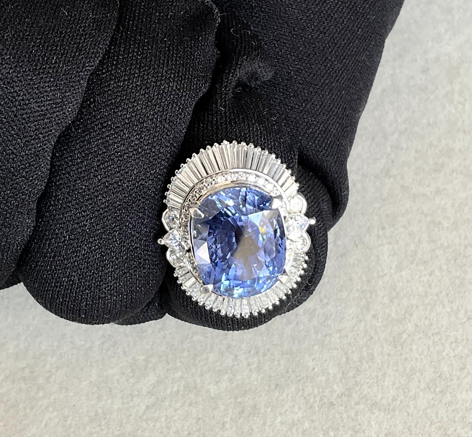 Certified Platinum Burma Blue Sapphire 17.4 Ct With 2.00 Ct Natural Diamond Ring For Sale 3