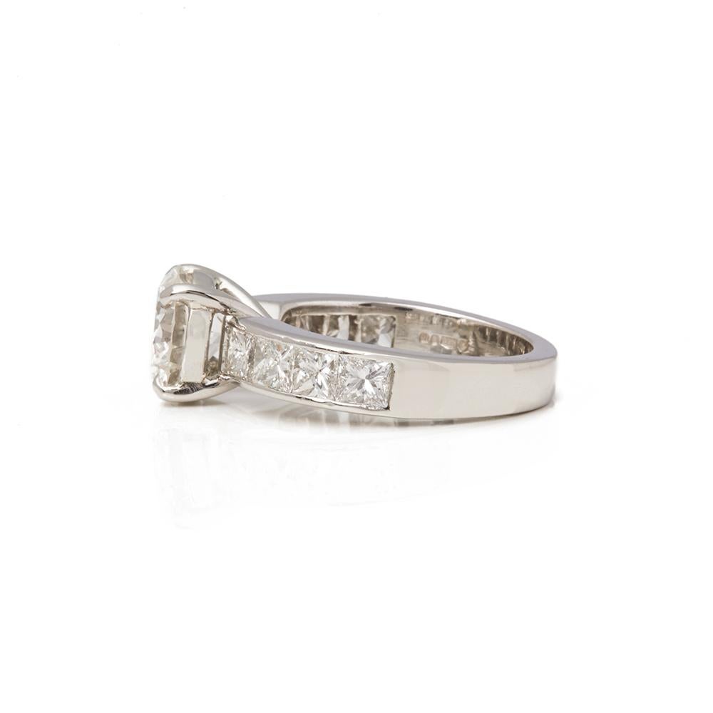 Certified Platinum Round Brilliant Cut Diamond Engagement Ring In Excellent Condition In Bishop's Stortford, Hertfordshire