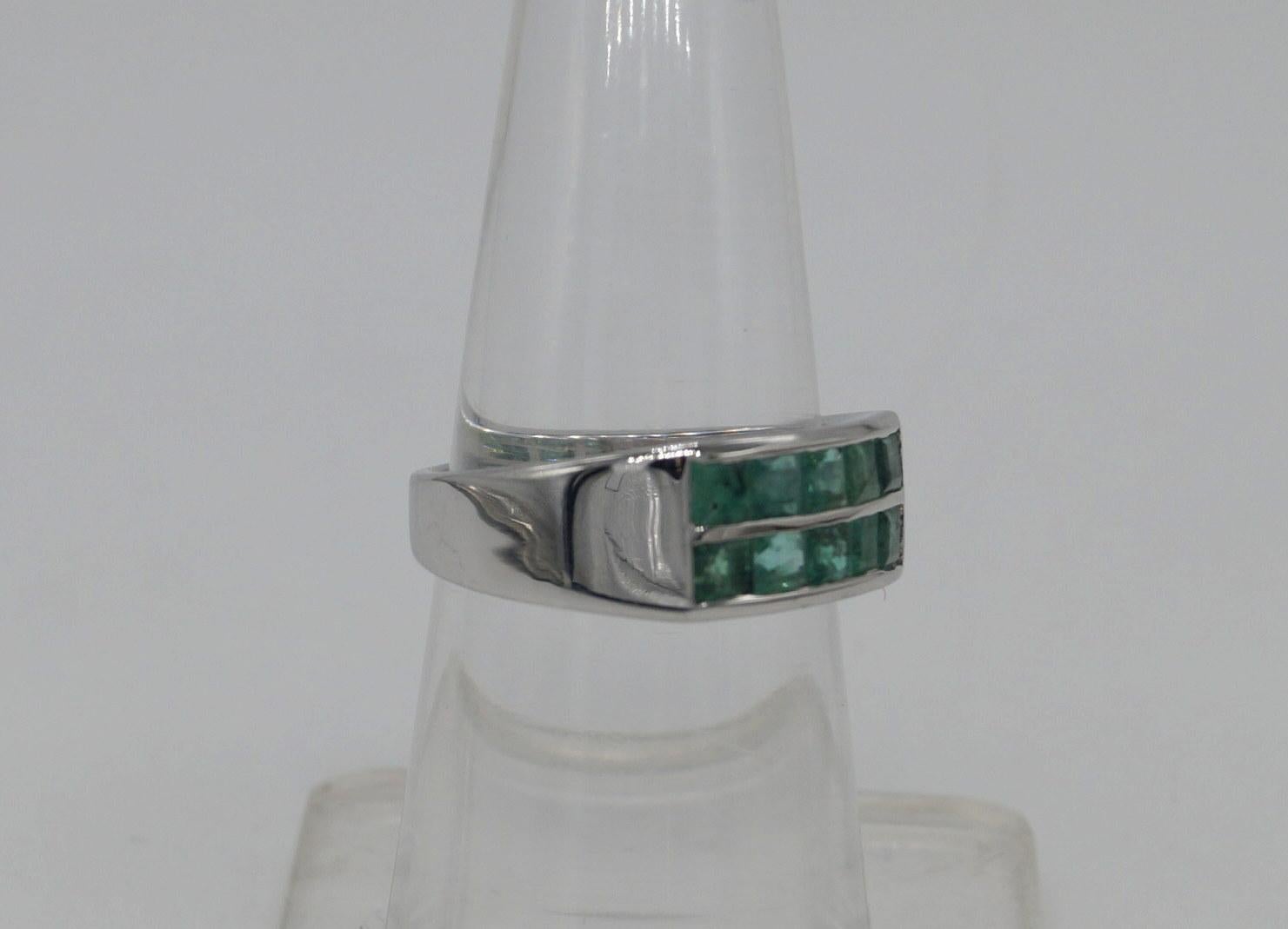 Certified Real Natural AAA Emerald Sterling silver white gold-plated ring For Sale 1
