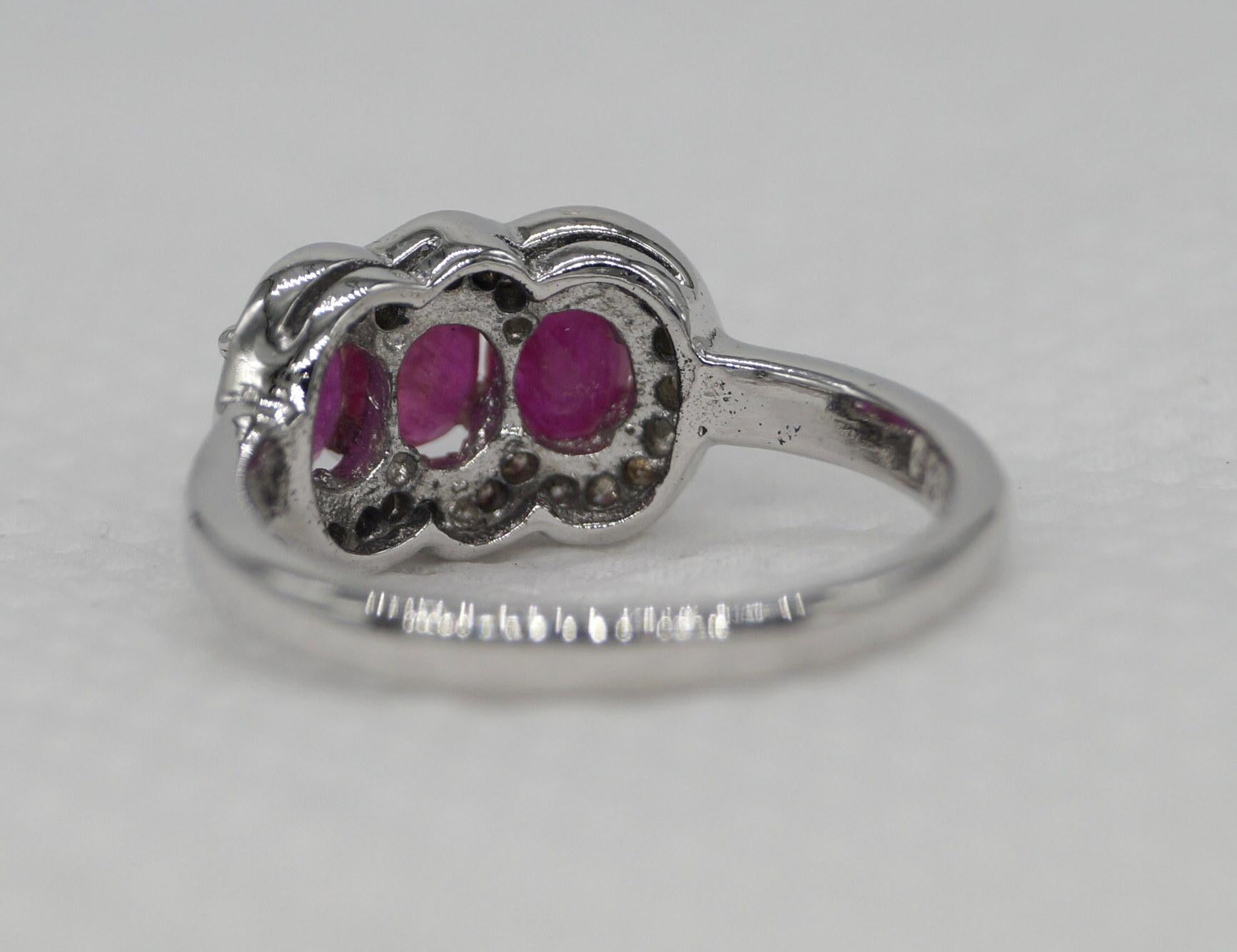 Certified Real Natural AAA Ruby Diamond Sterling silver white gold-plated ring In New Condition For Sale In Delhi, DL