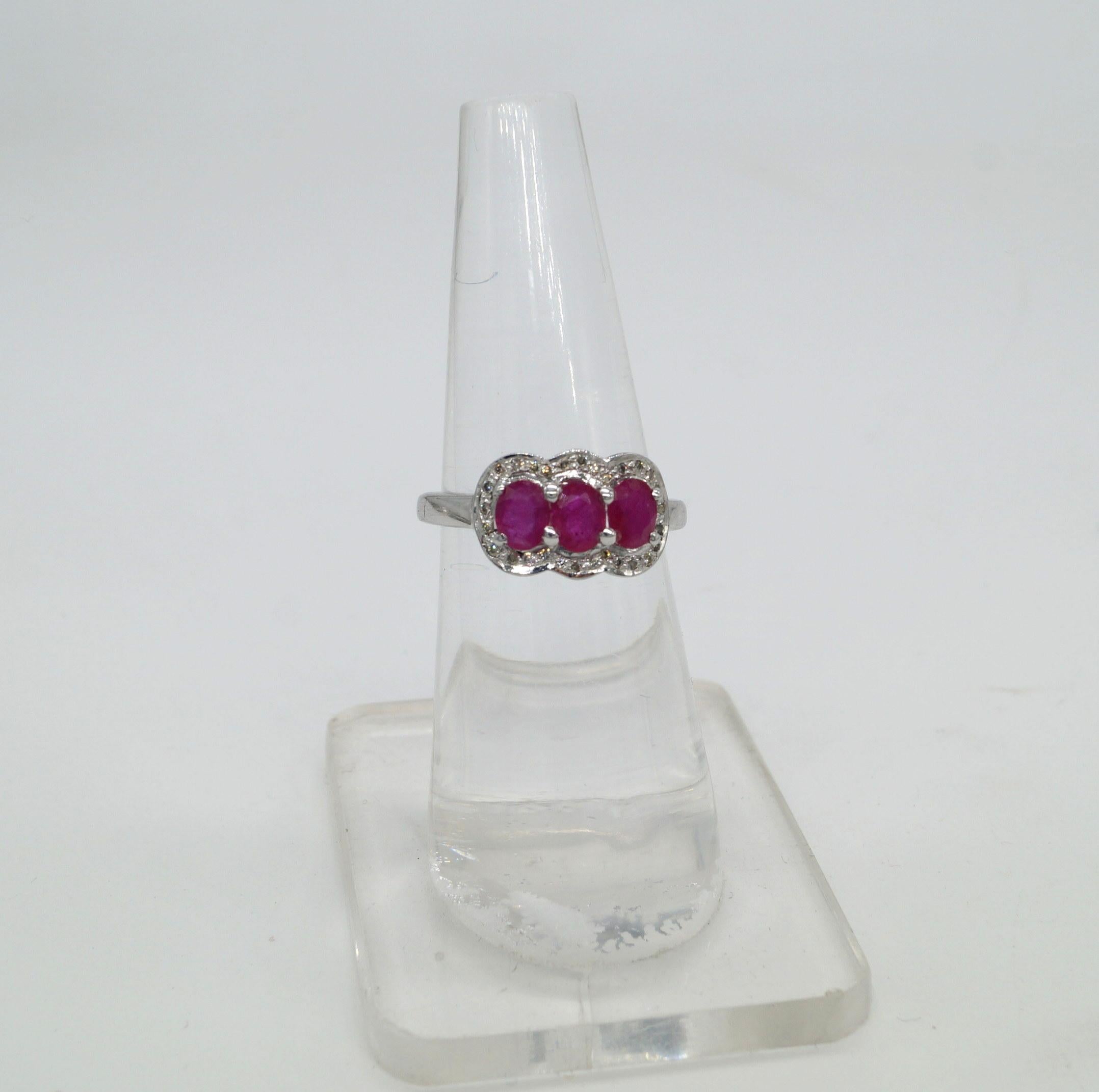 Women's Certified Real Natural AAA Ruby Diamond Sterling silver white gold-plated ring For Sale