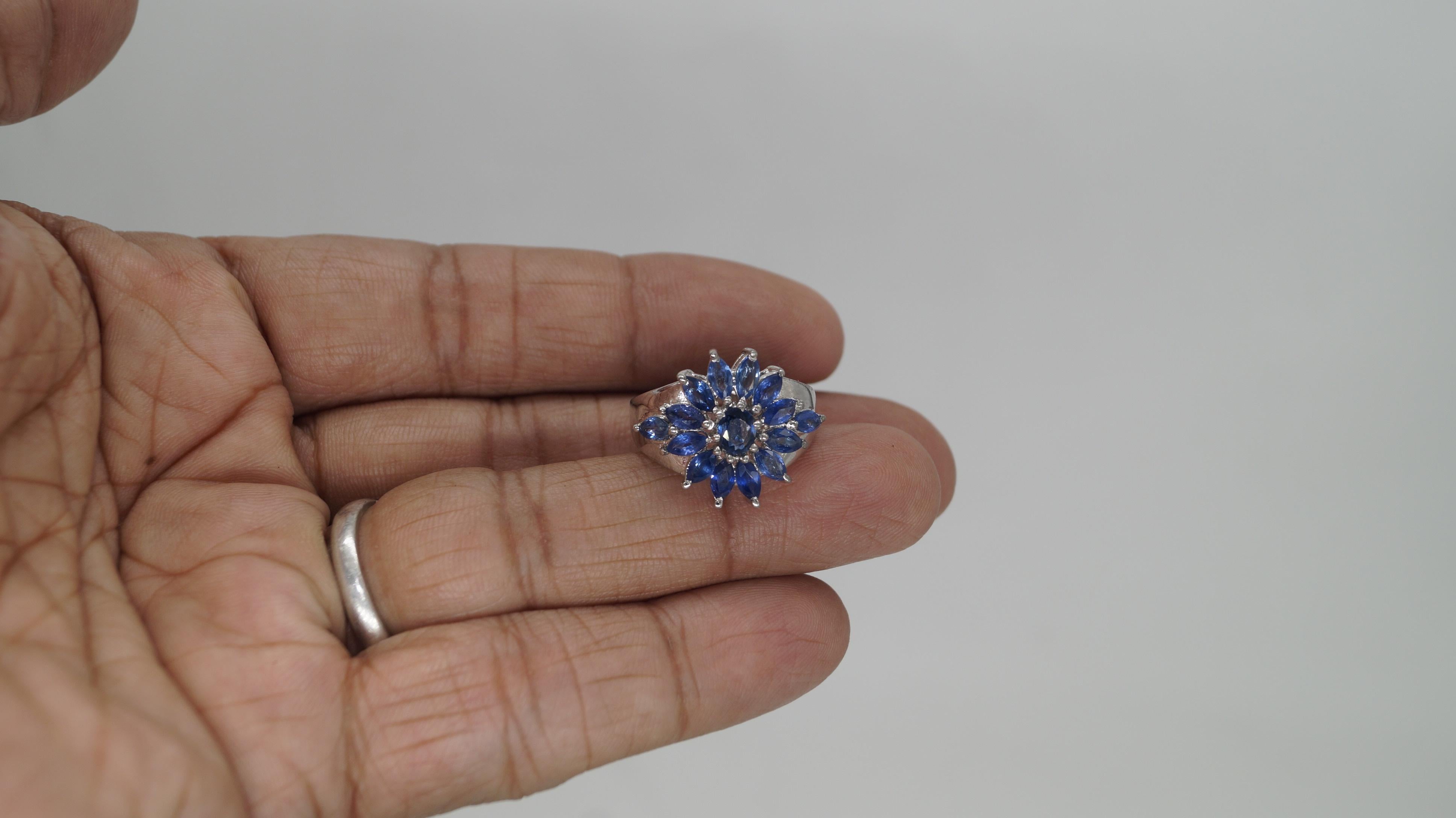 Certified Real Natural Blue Sapphire Sterling silver white gold-plated ring For Sale 4