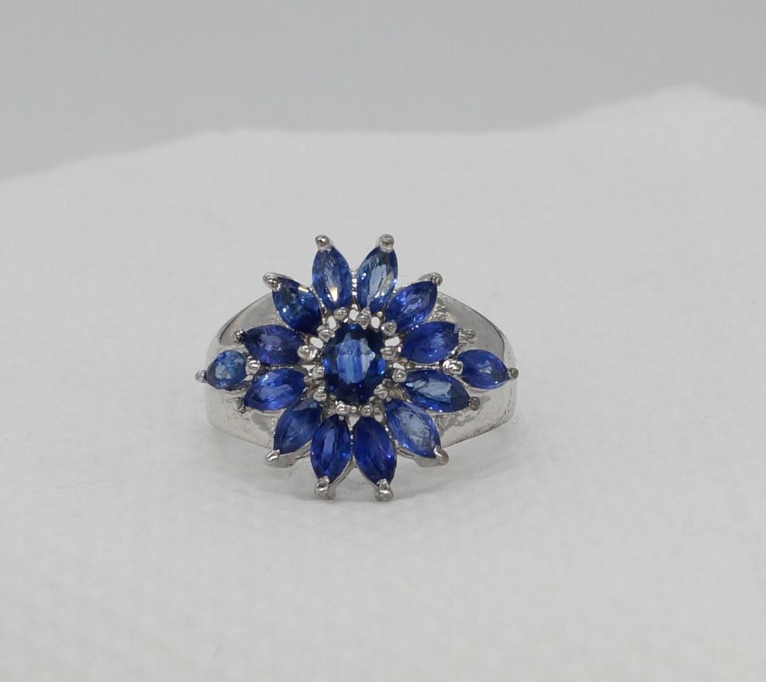 Royal Real natural Blue sapphire 925 silver white gold-plated ring consists of:
Gross weight- 5.700grams

Gemstone name- Blue sapphire
Gemstone type- Natural real

Metal- Silver
Metal purity- 925 sterling silver
Metal color- White gold plated

