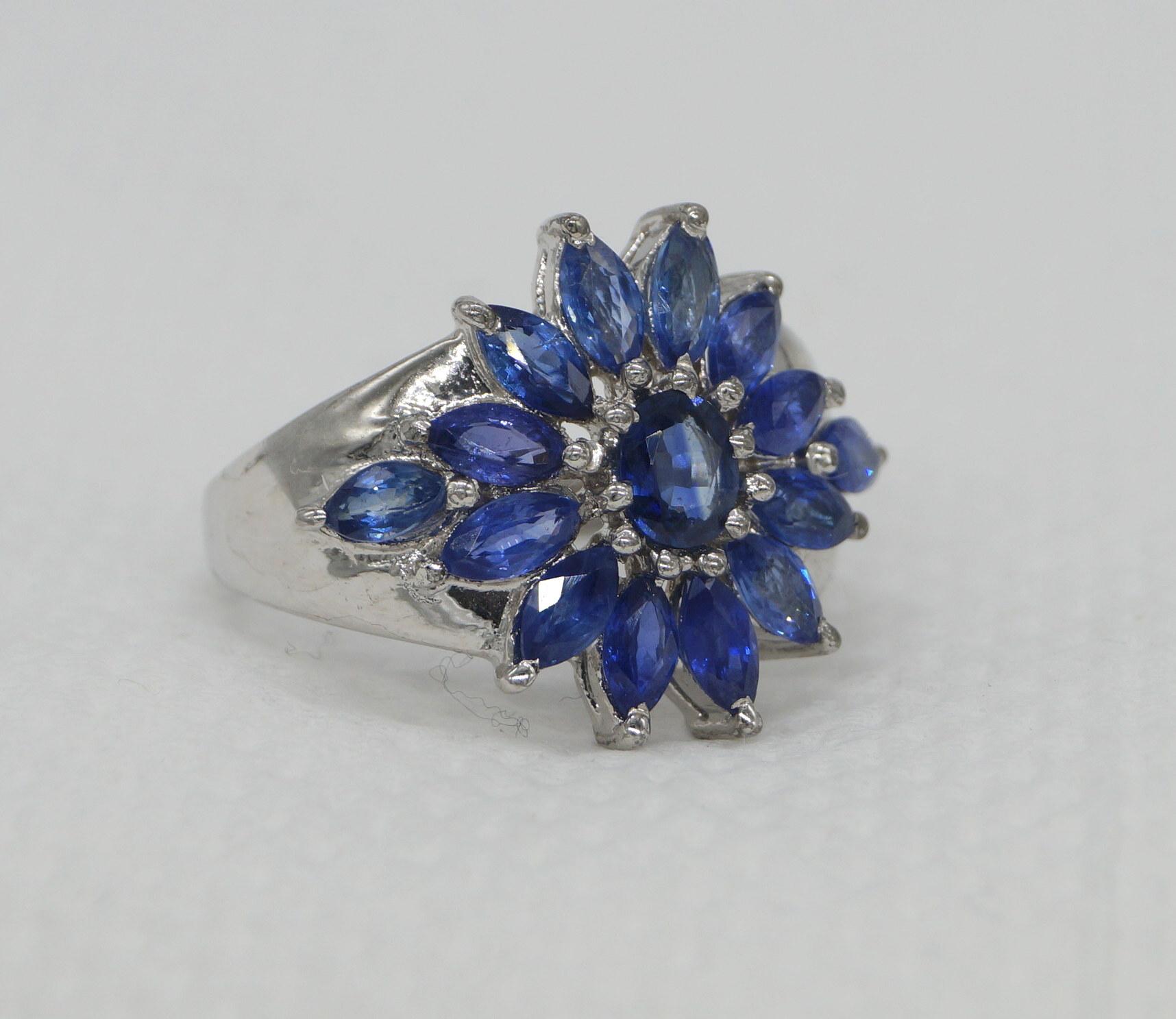 Certified Real Natural Blue Sapphire Sterling silver white gold-plated ring For Sale 1
