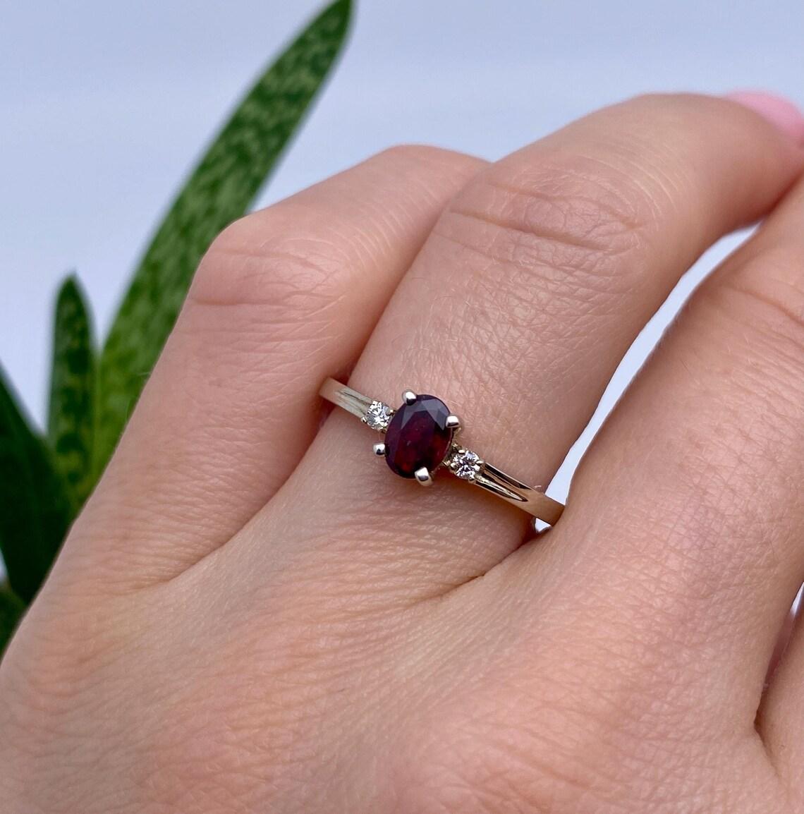 Art Deco Certified Ring with Natural Unheated Ruby and Diamond gems, 14 Karat White Gold For Sale