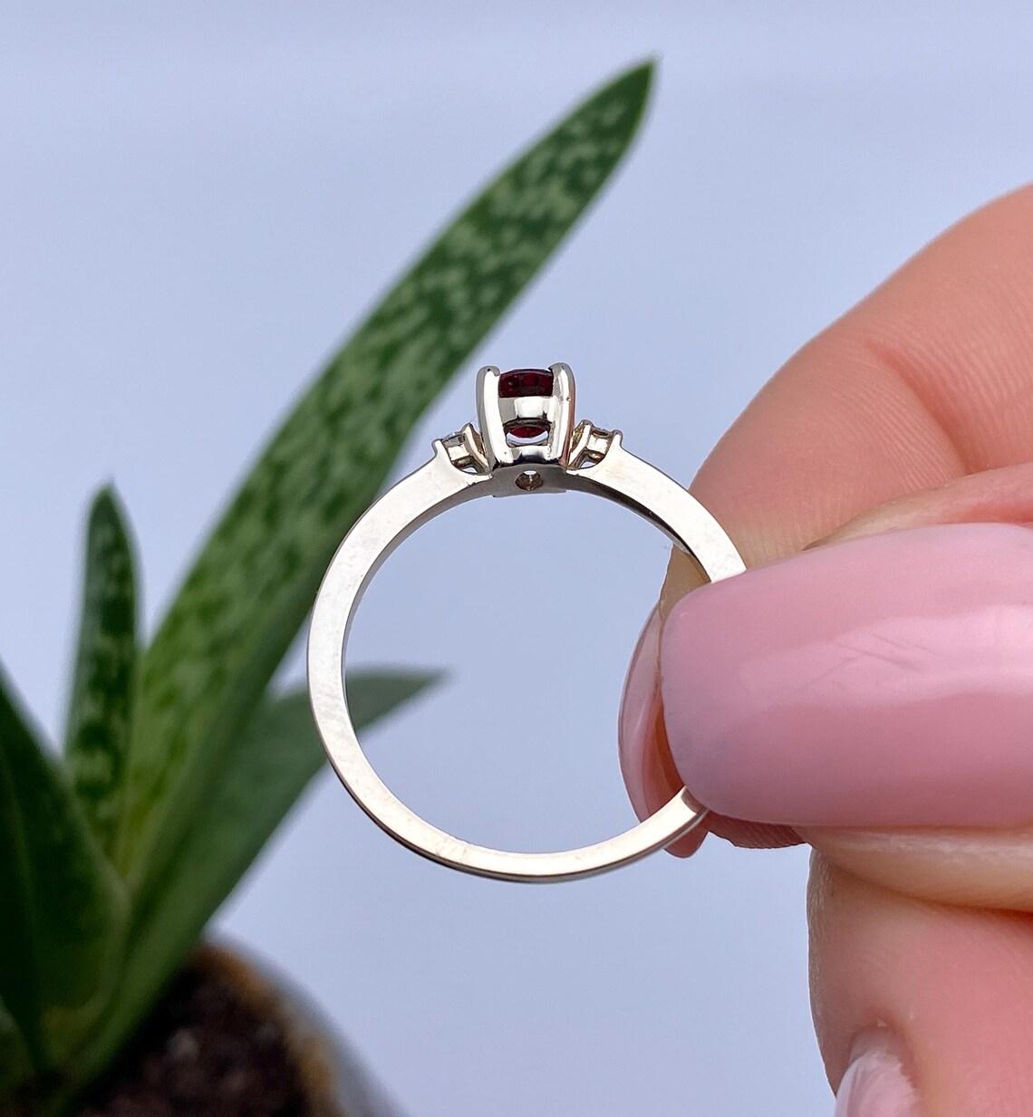 Oval Cut Certified Ring with Natural Unheated Ruby and Diamond gems, 14 Karat White Gold For Sale