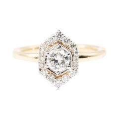 Certified Round Brilliant Cut Diamond Contemporary 18 Carat Gold Engagement Ring