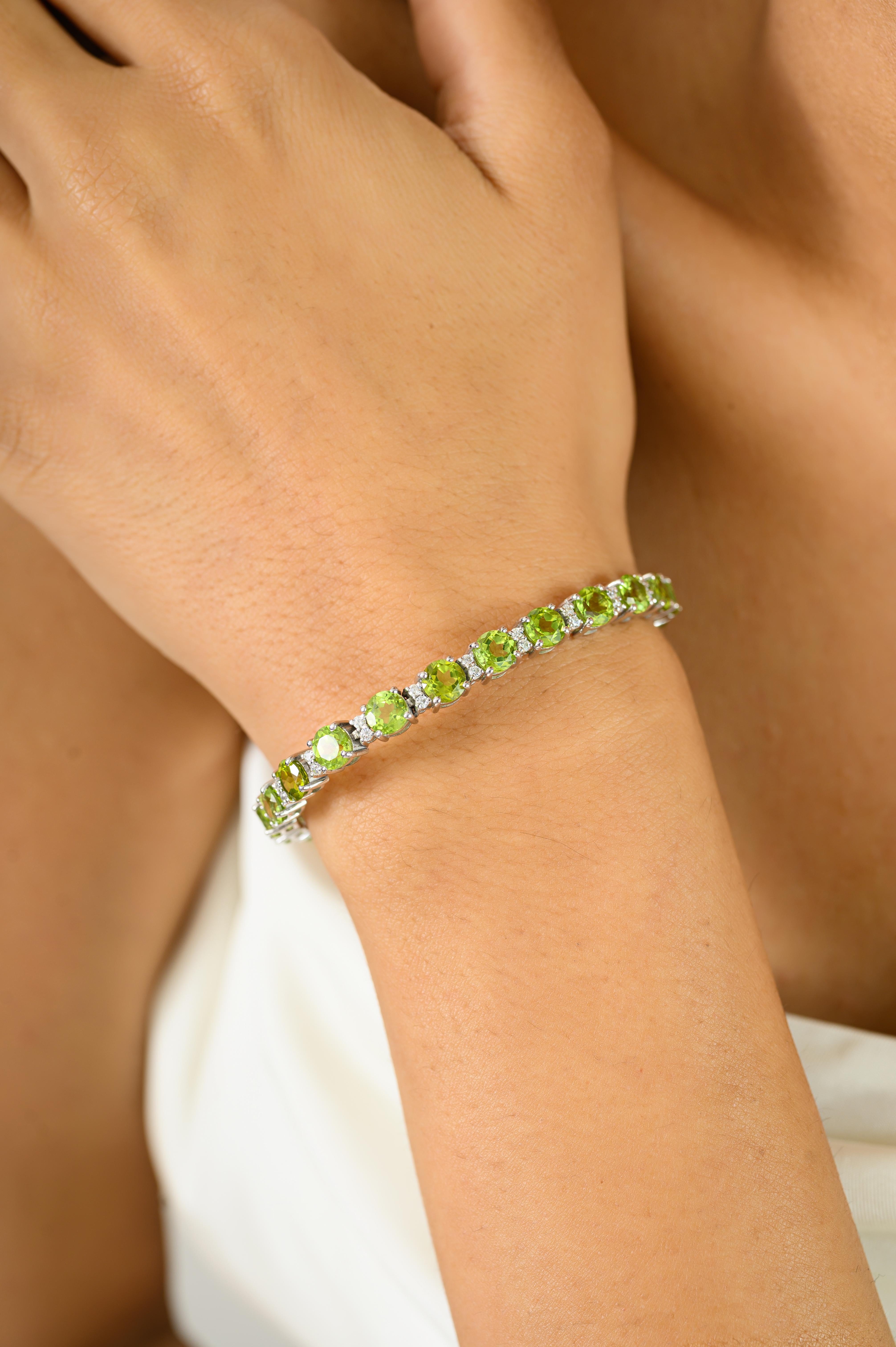 Taille ronde Bracelet de tennis pour femmes en argent 925 avec péridot certifié de taille ronde et CZ en vente