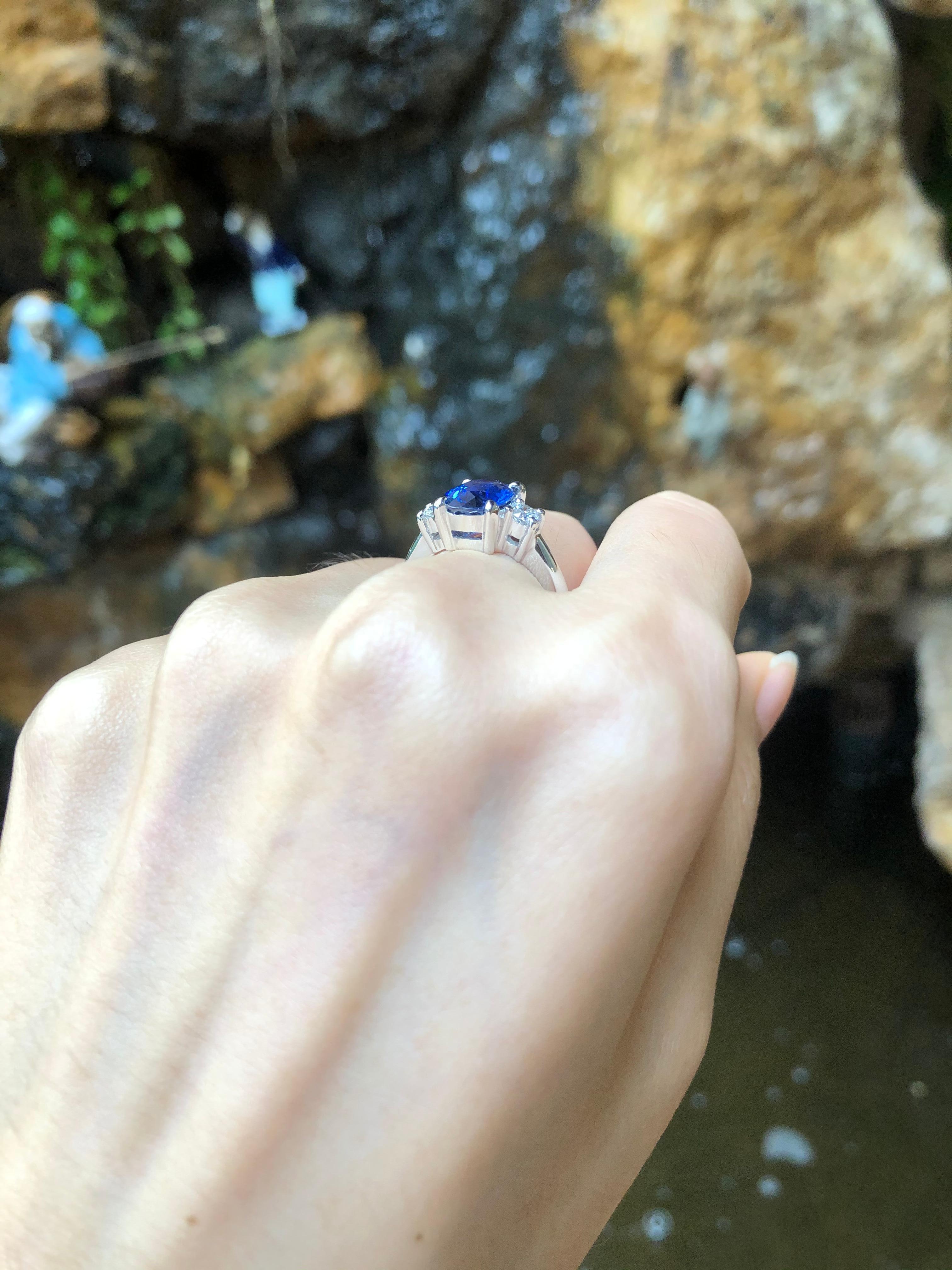 Oval Cut Certified Royal Blue Sapphire with Diamond Ring Set in Platinum 950 Settings For Sale