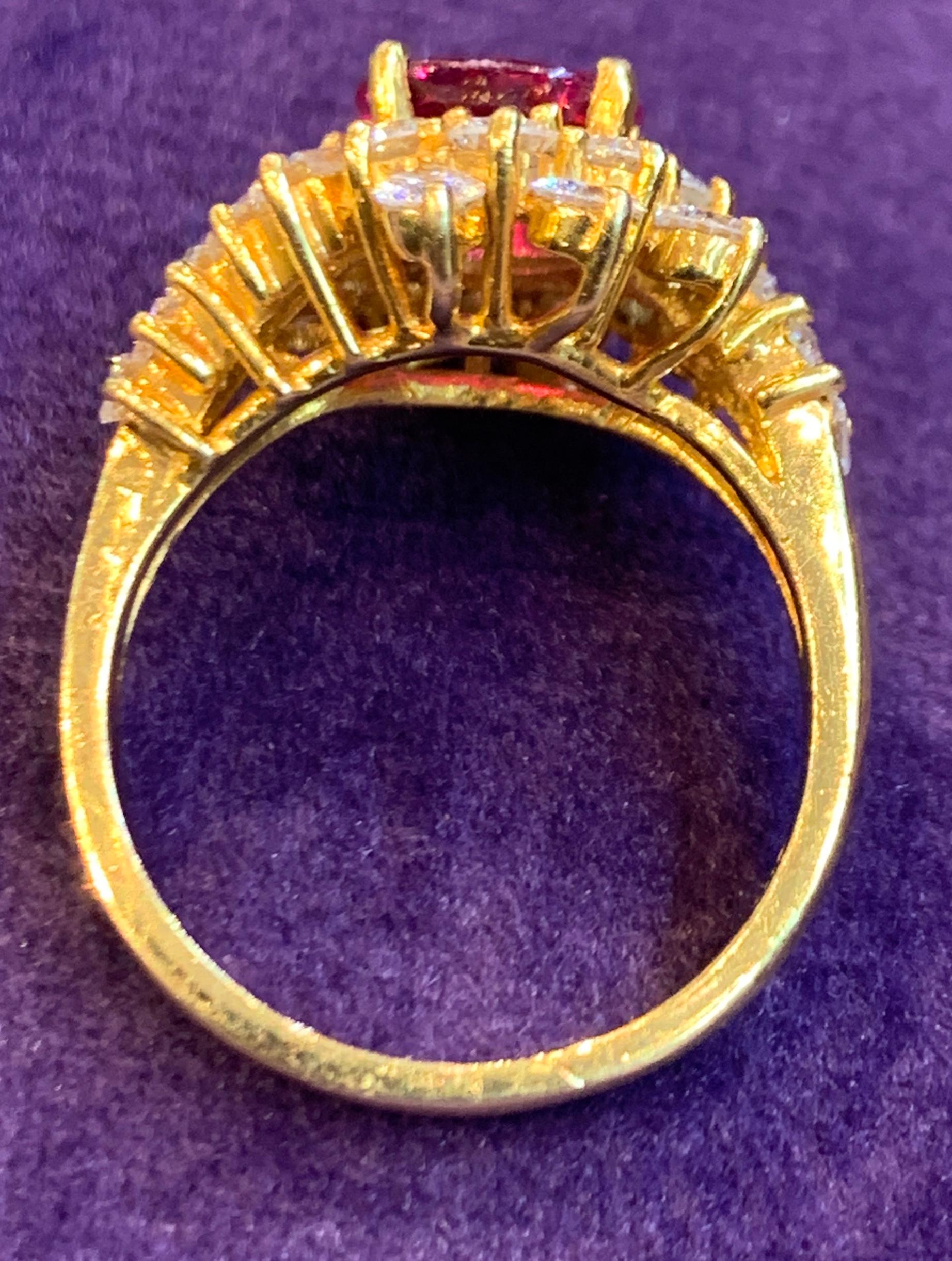 Certified Ruby and Diamond Cocktail Ring In Excellent Condition For Sale In New York, NY