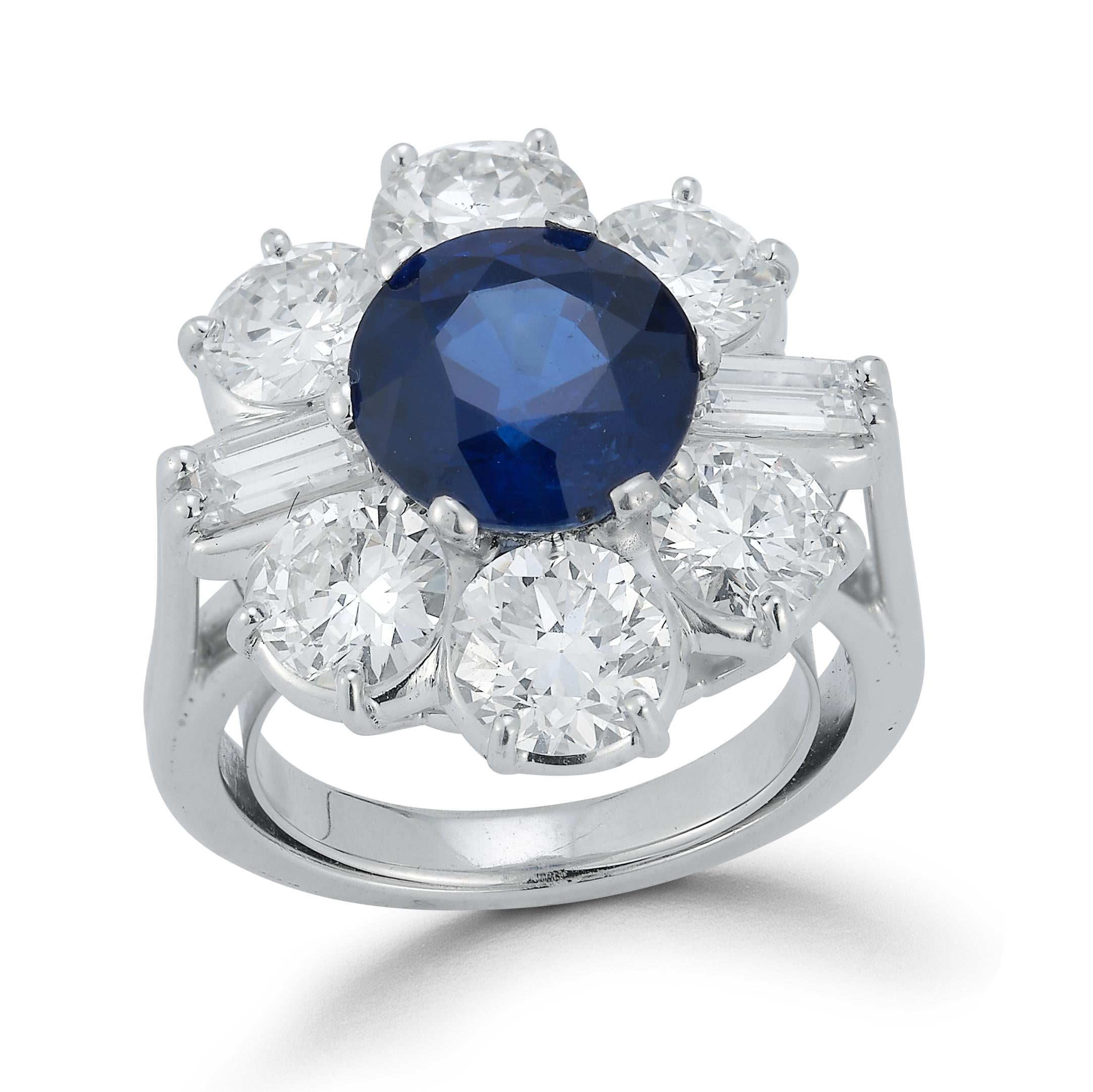Certified Sapphire & Diamond Flower Ring In Excellent Condition For Sale In New York, NY