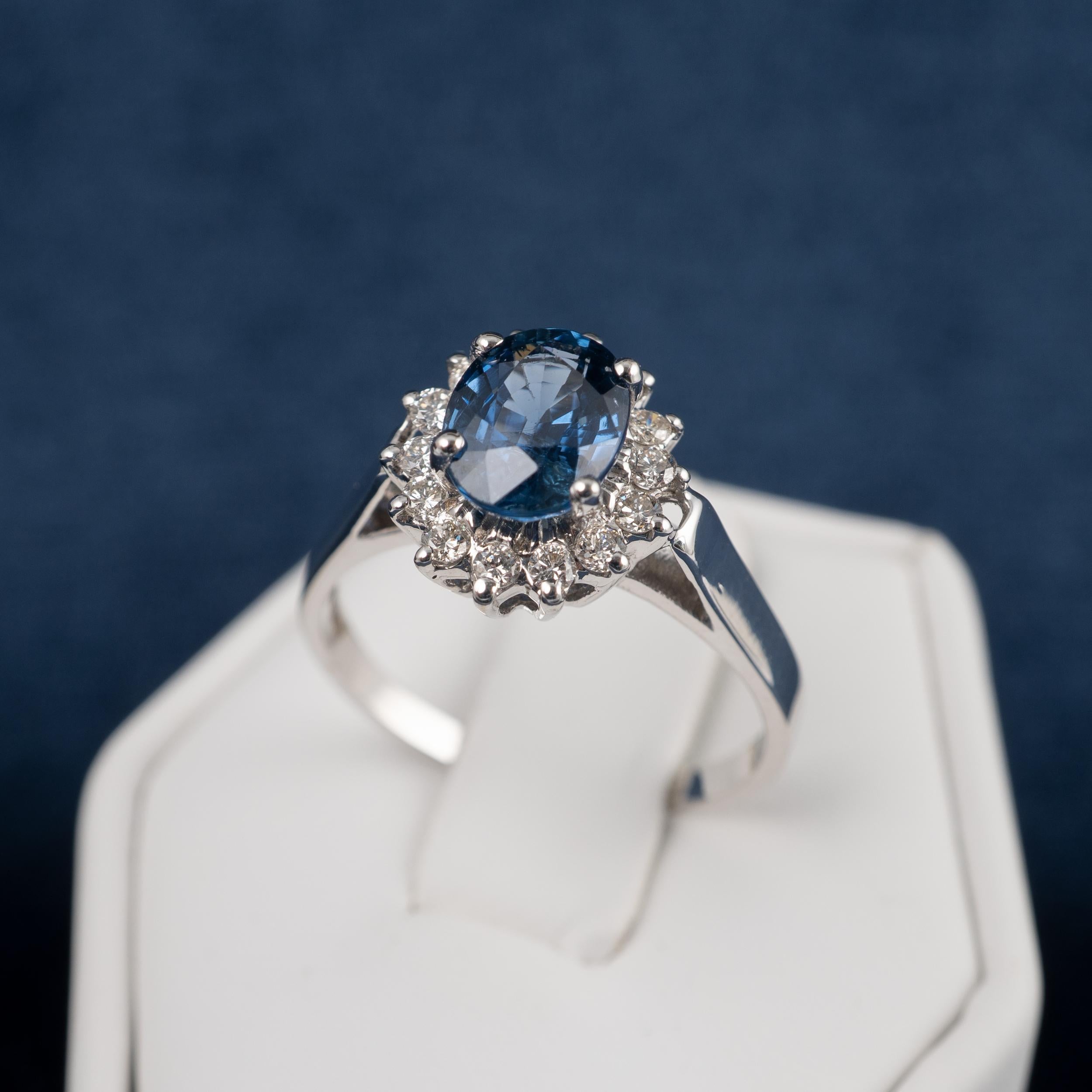 Certified Sapphire Diamond Halo Ring 18 Karat White Gold UK Hallmarks For Sale 1