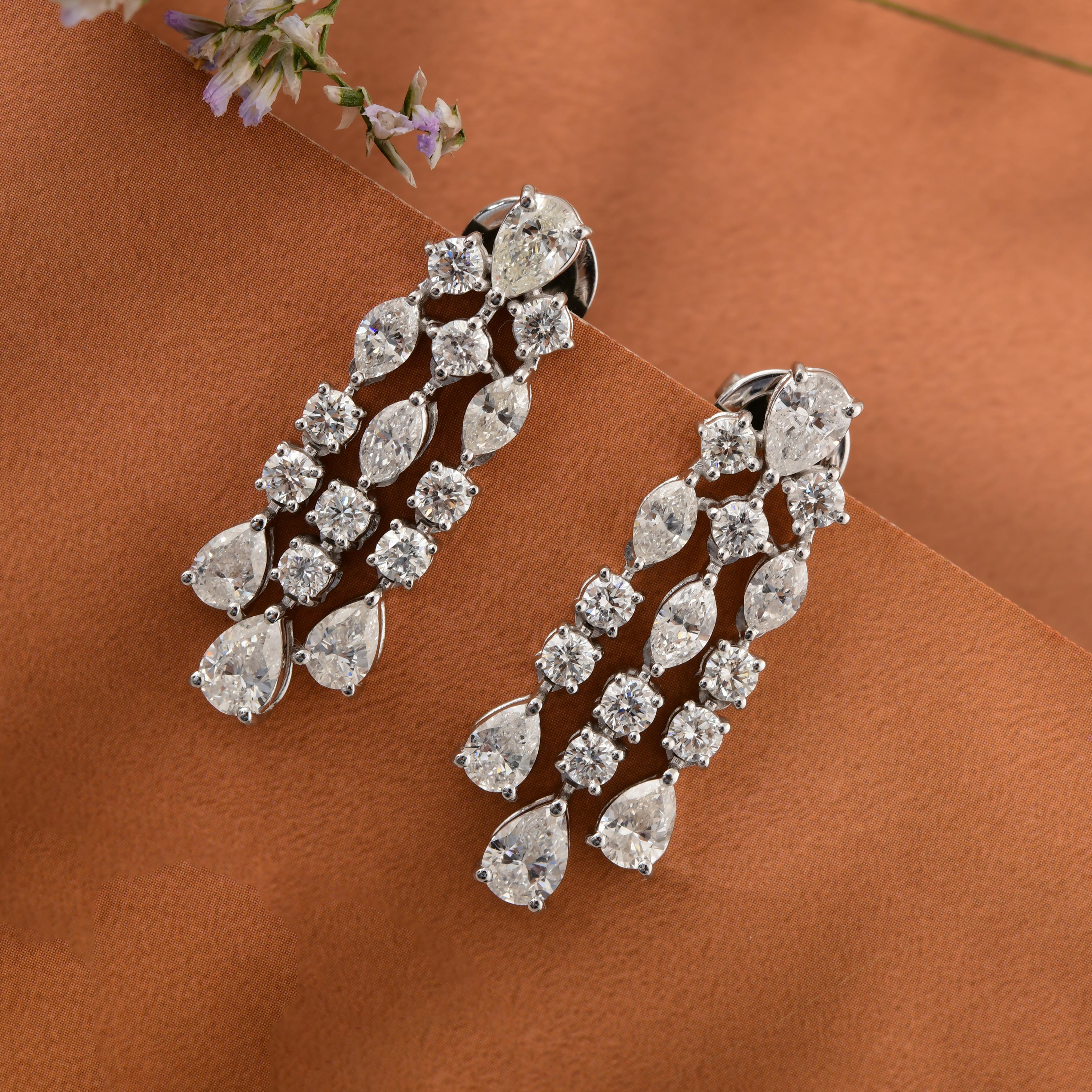 Pendientes de gota de tres hileras de diamantes SI/H certificados Oro blanco 18k Todos los aranceles pagados en Nuevo estado para la venta en Diera, Dubai