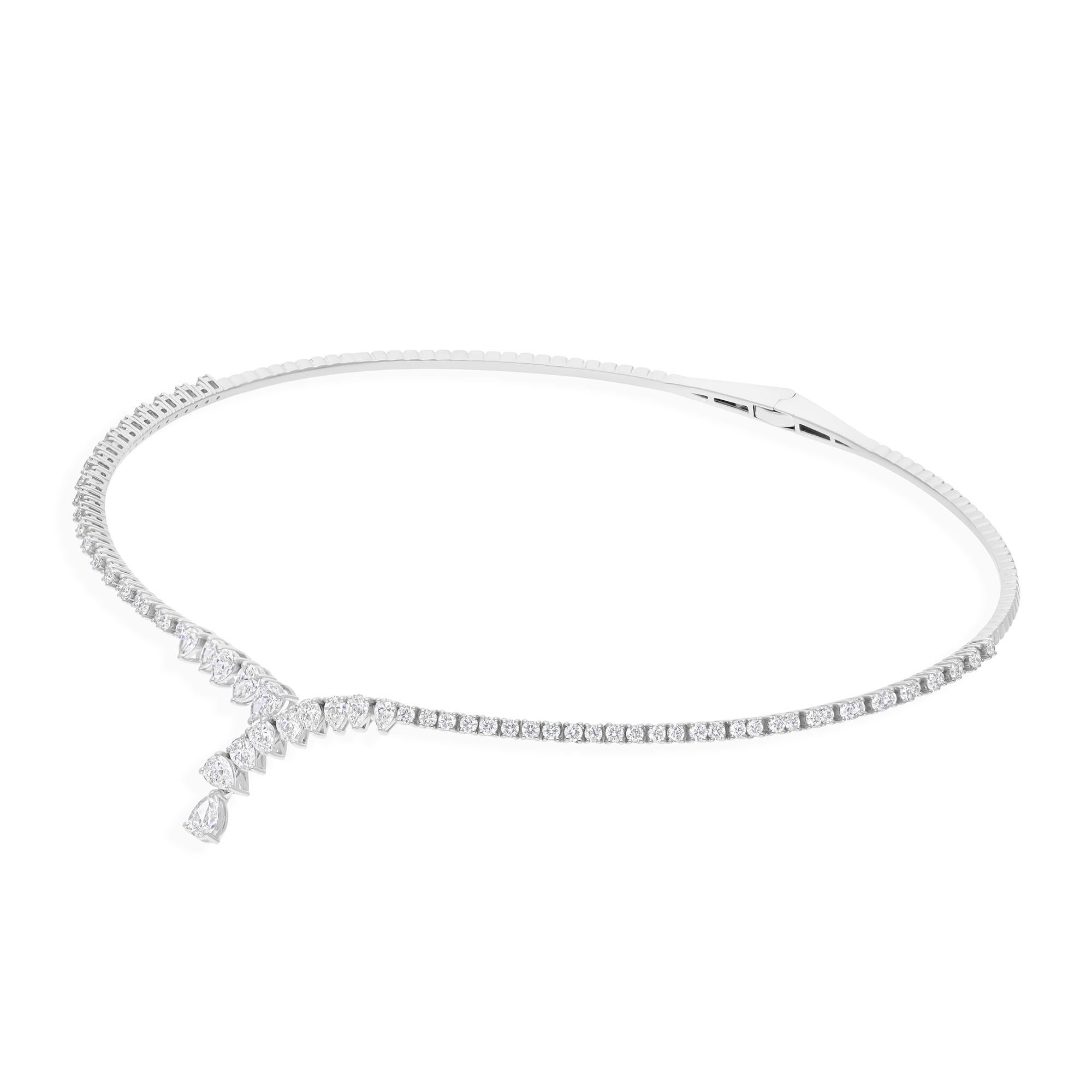 Donna Collana girocollo con diamanti certificati SI/H Torque V in oro bianco 14 carati Regalo di fidanzamento in vendita