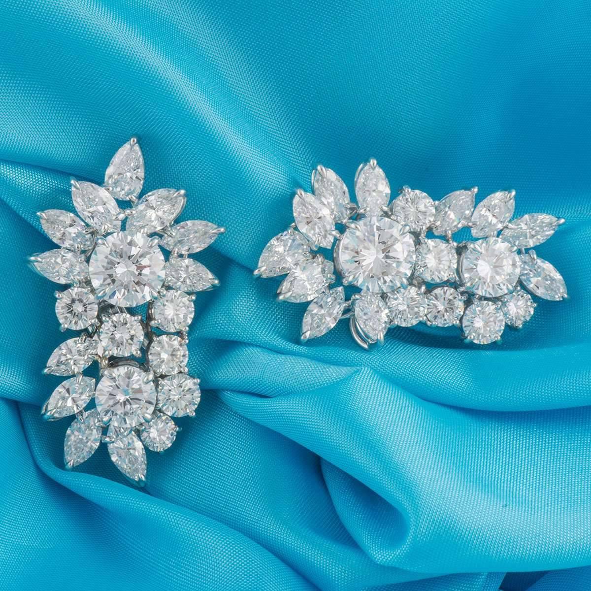 zertifizierte markante Diamant-Cluster-Ohrringe, 20 Karat, Farbe D Damen im Angebot