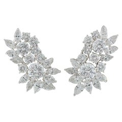 zertifizierte markante Diamant-Cluster-Ohrringe, 20 Karat, Farbe D