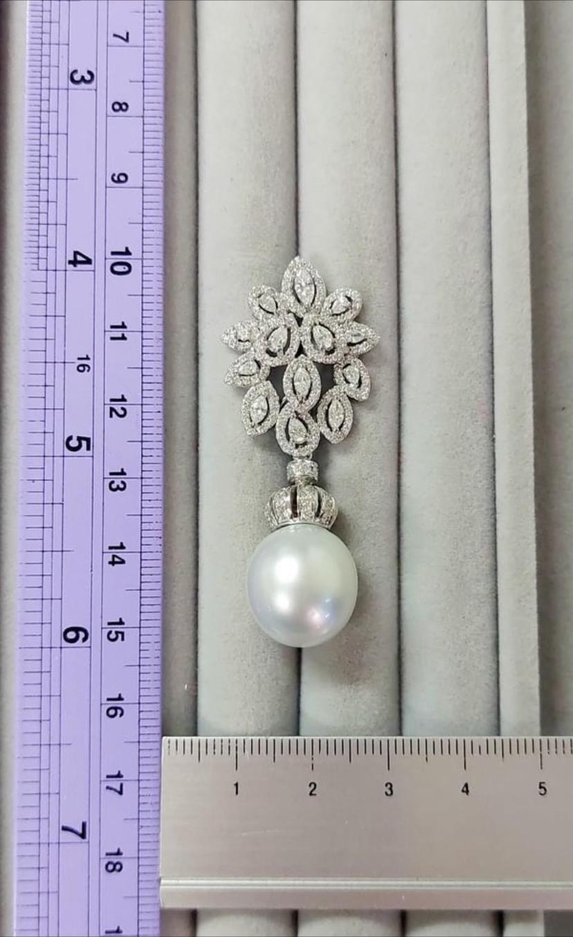 Perles des mers du Sud certifiées  Boucles d'oreilles en or 18k avec 4.10 ct de diamants Neuf - En vente à Massafra, IT
